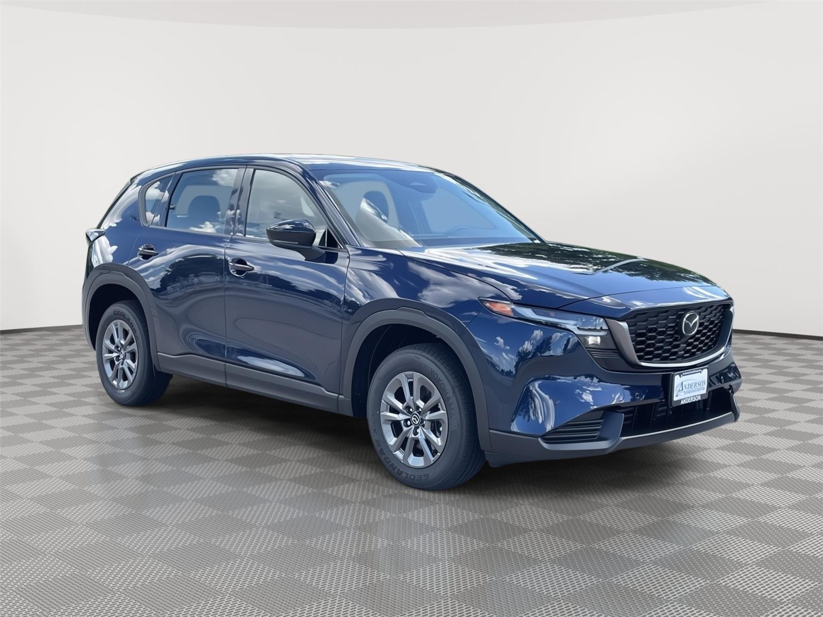 Vehicle photo 5
