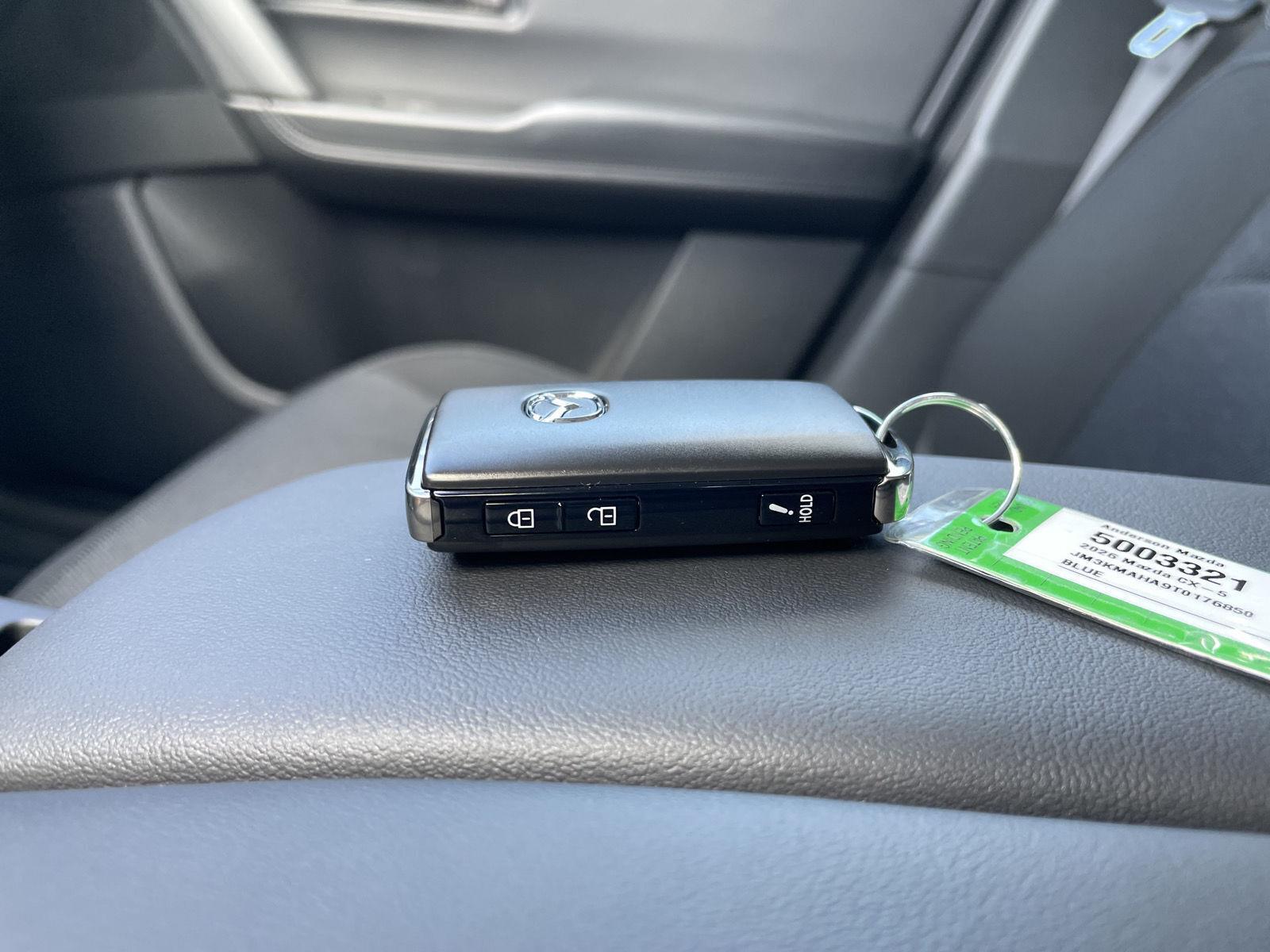 Vehicle photo 32