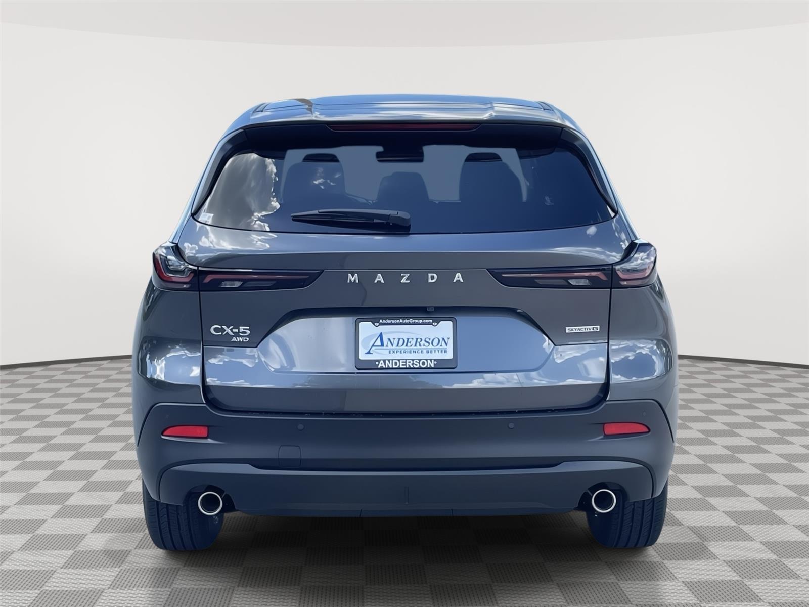 Vehicle photo 7