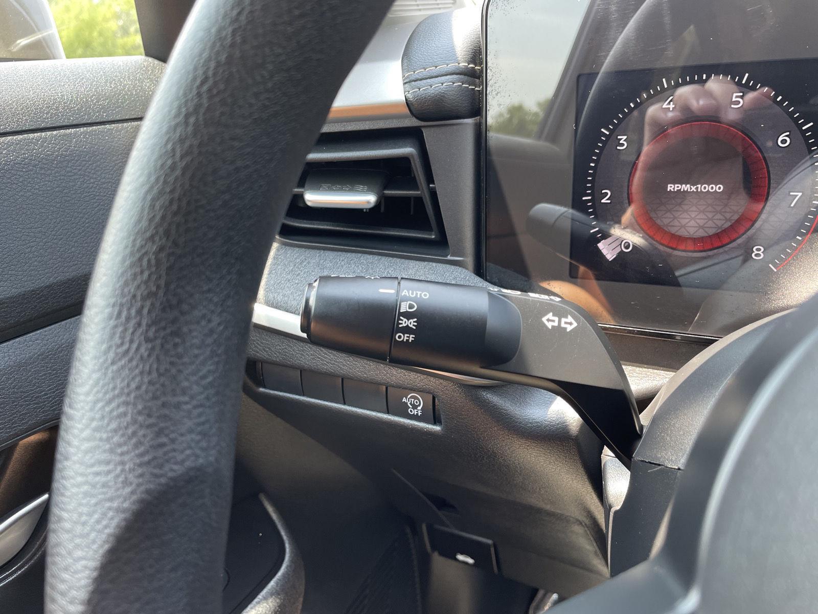 Vehicle photo 16