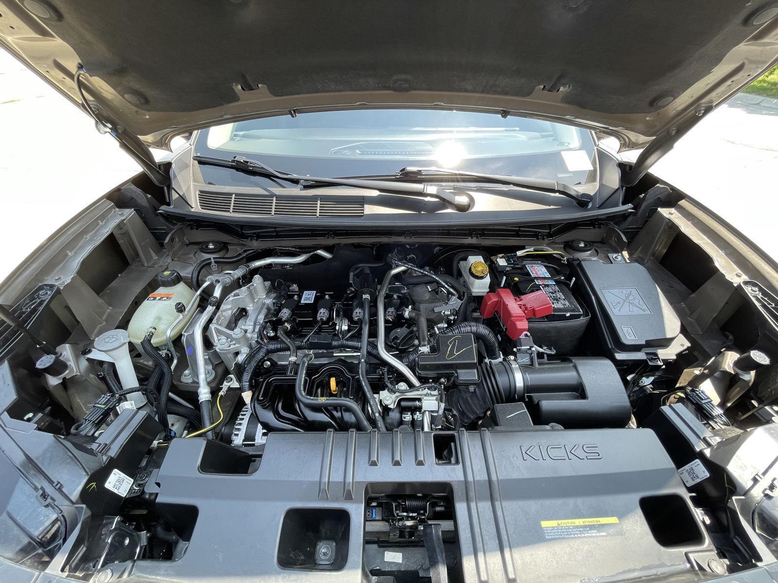 Vehicle photo 33