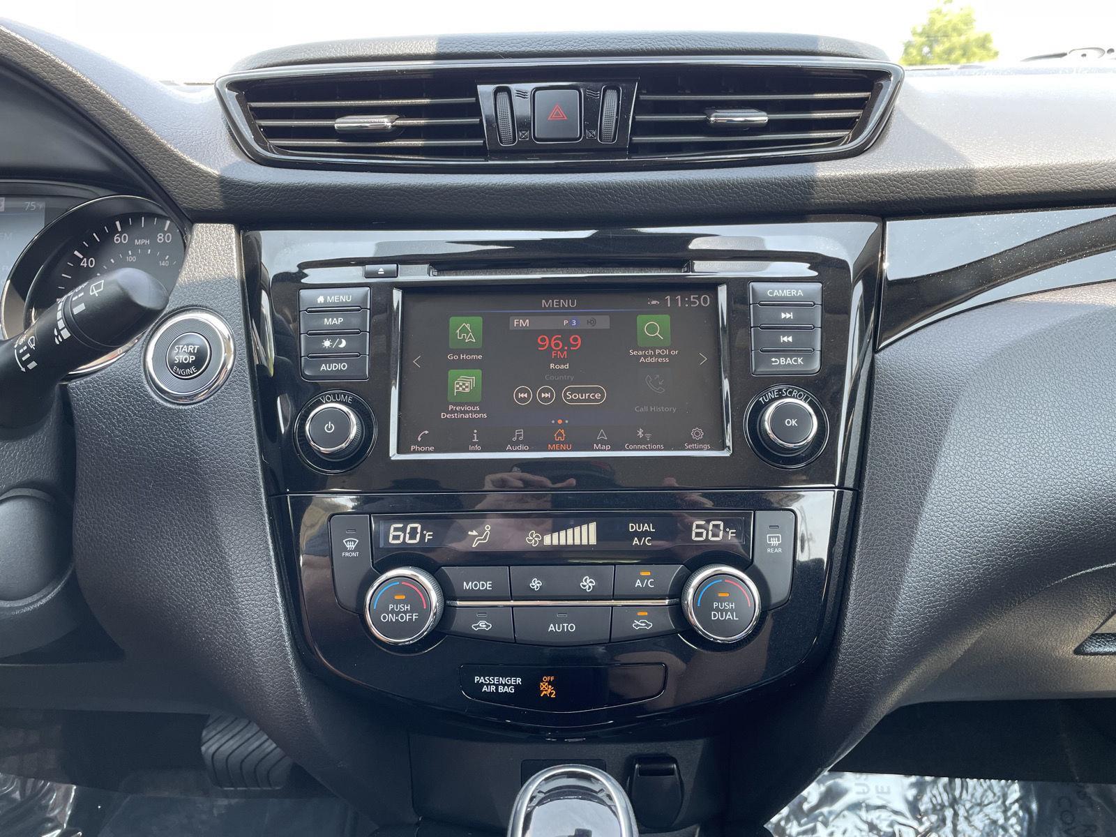 Vehicle photo 22