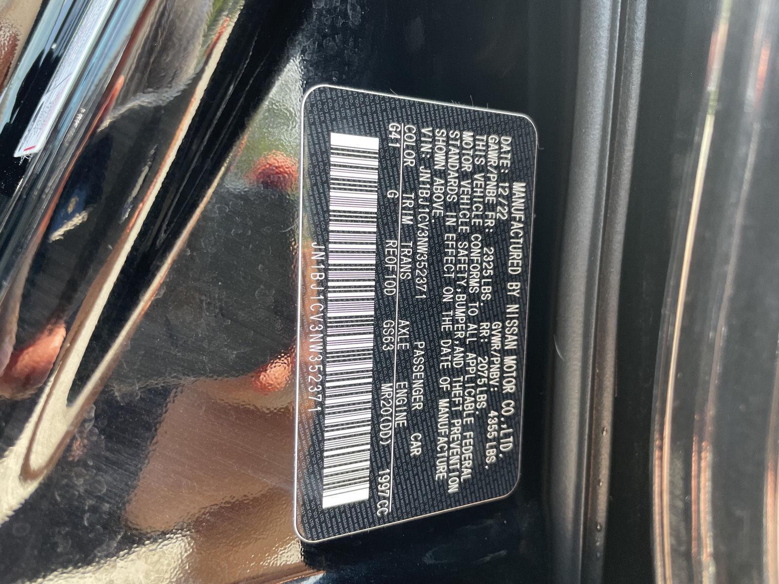 Vehicle photo 33