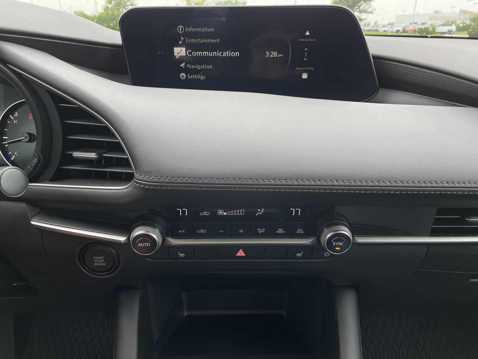 Vehicle photo 22