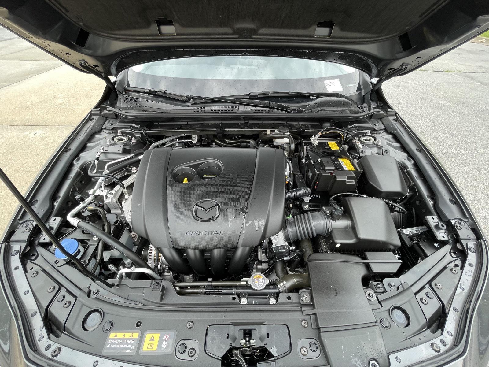 Vehicle photo 32