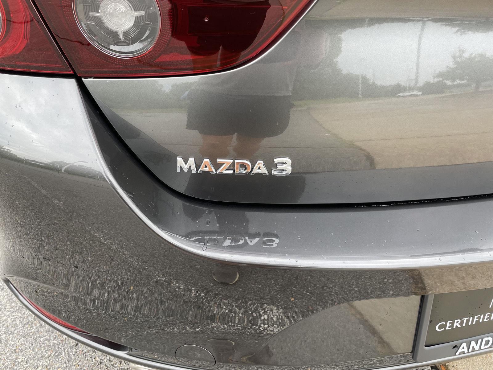 Vehicle photo 34