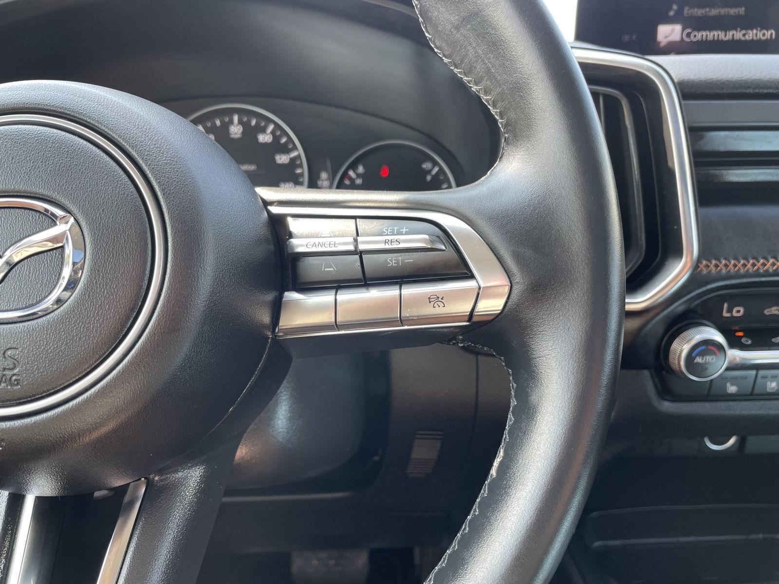 Vehicle photo 14