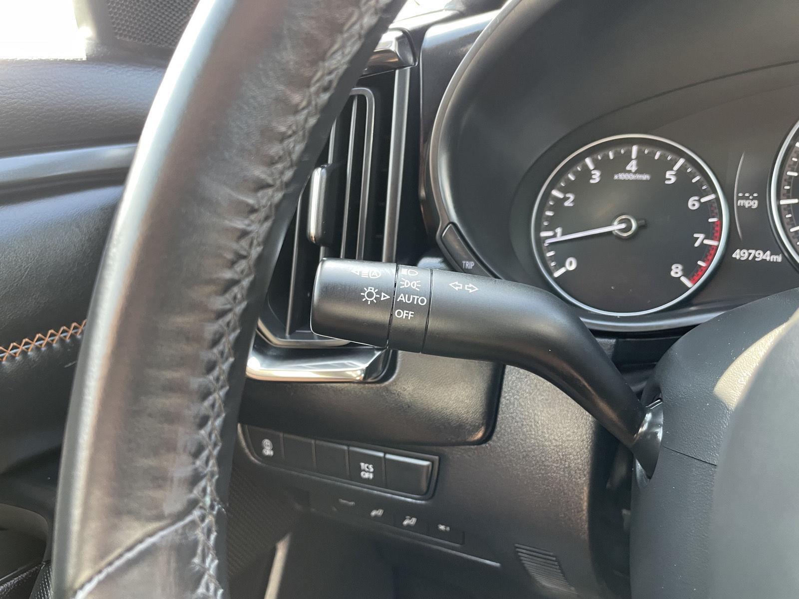 Vehicle photo 16