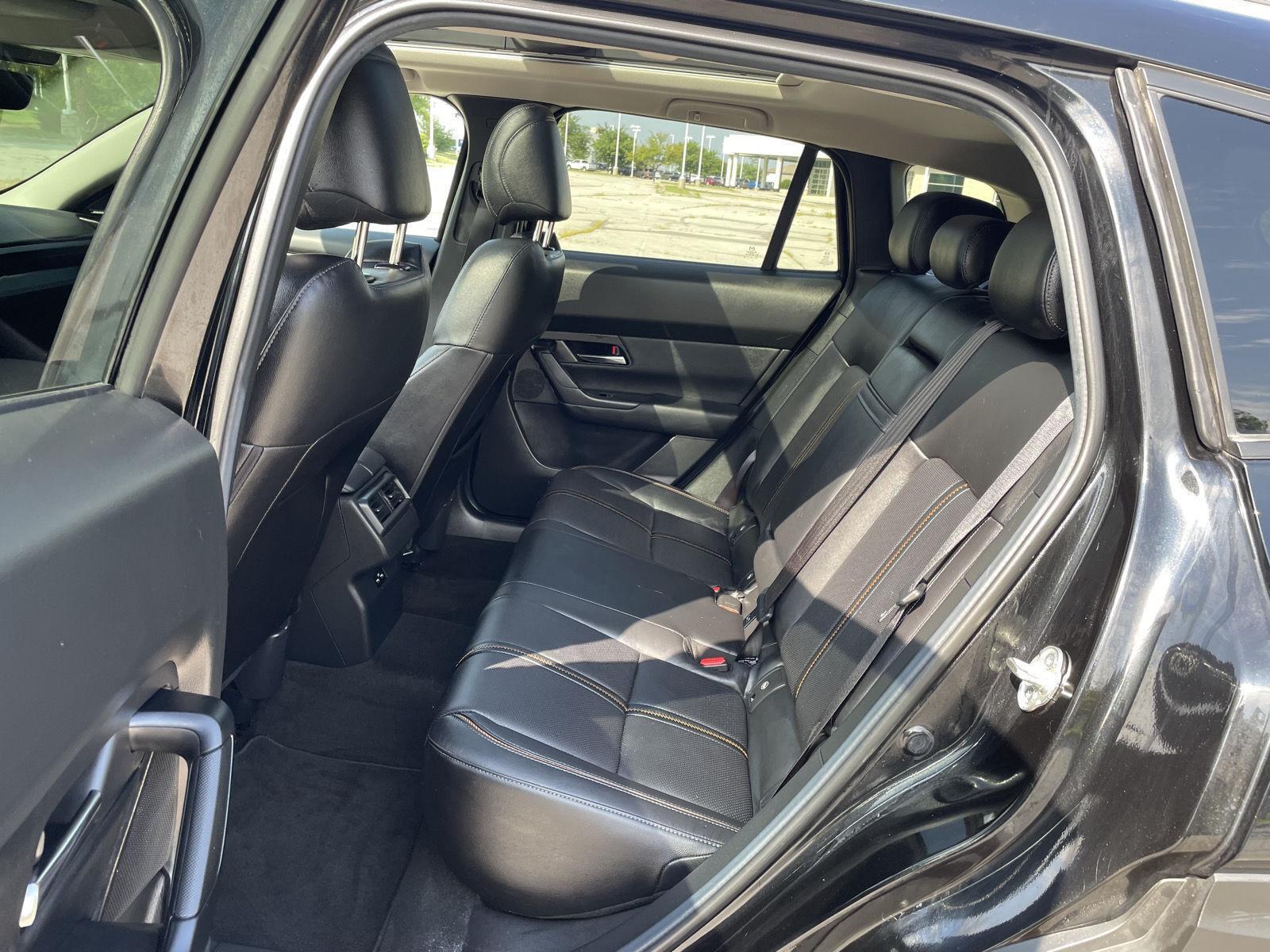 Vehicle photo 20