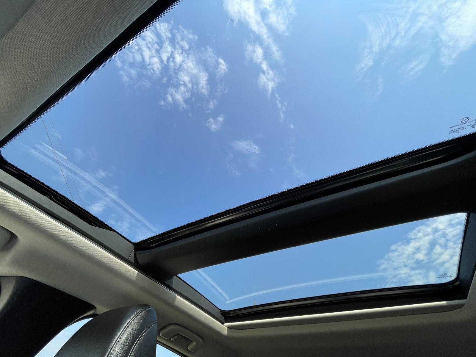 Vehicle photo 22