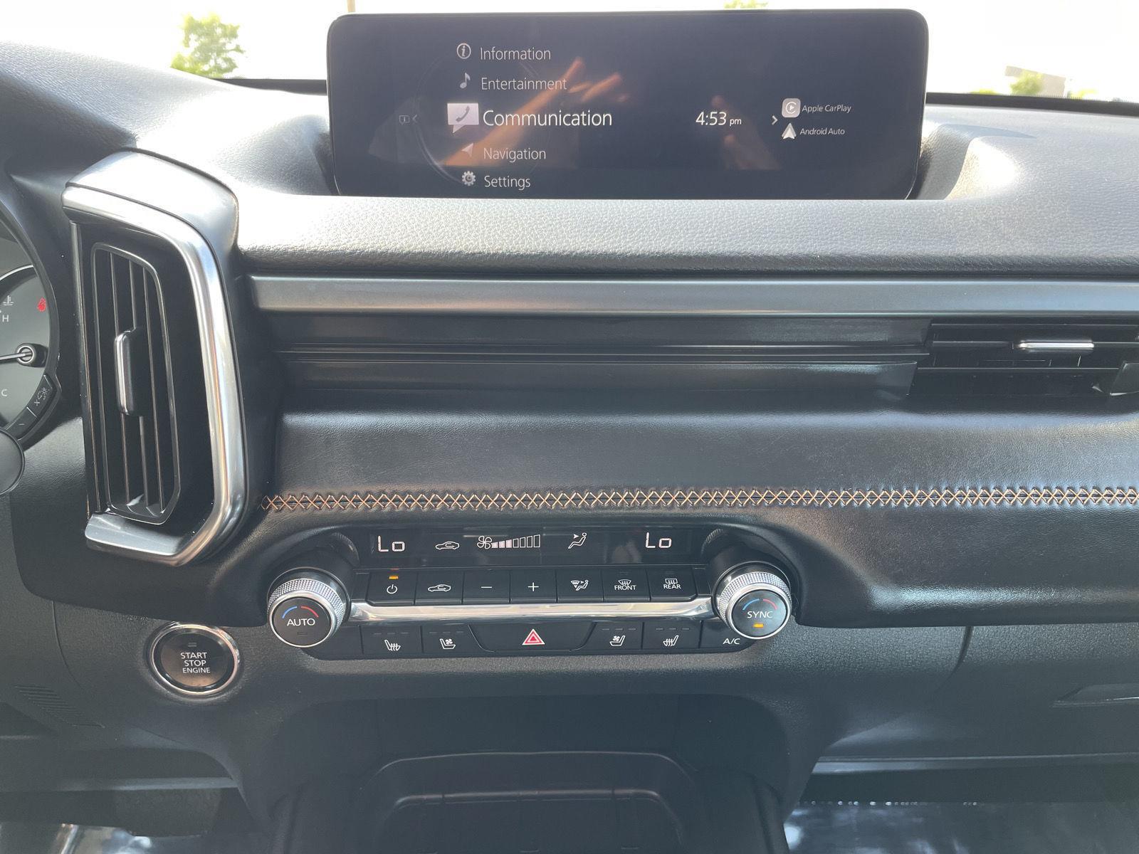 Vehicle photo 23