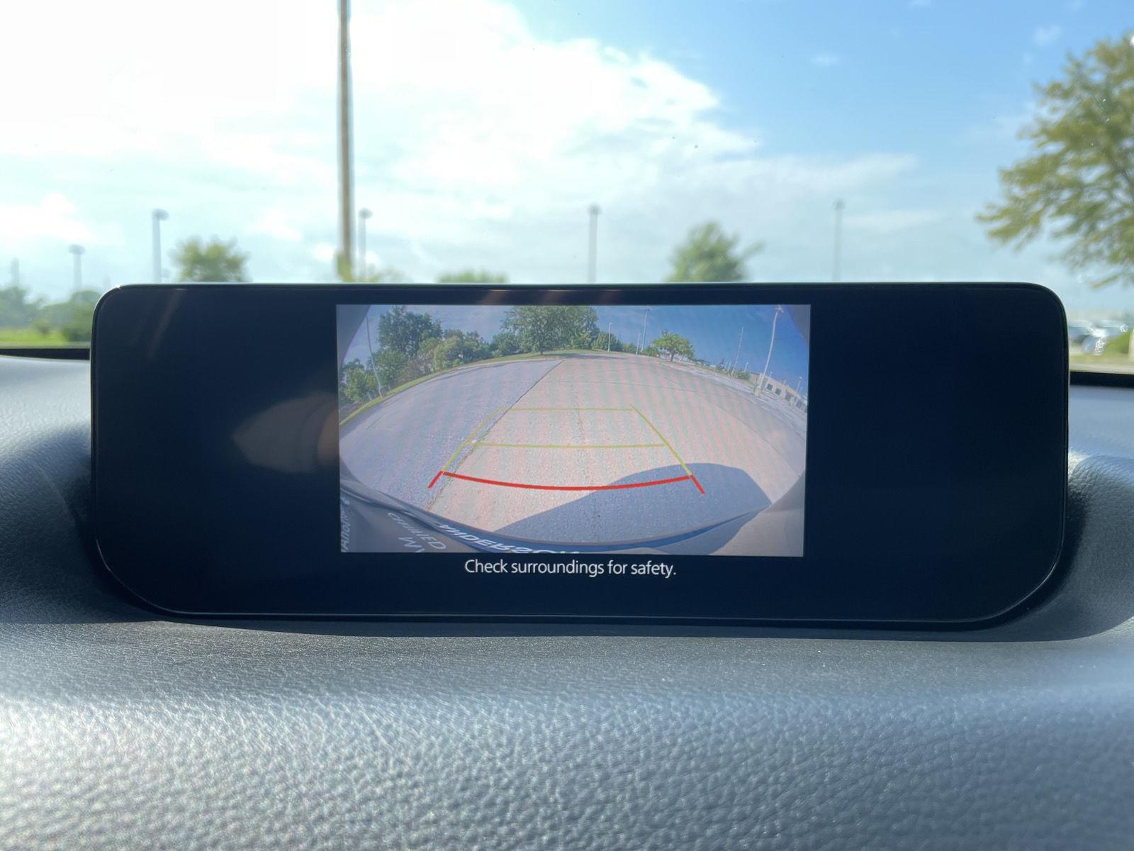 Vehicle photo 24
