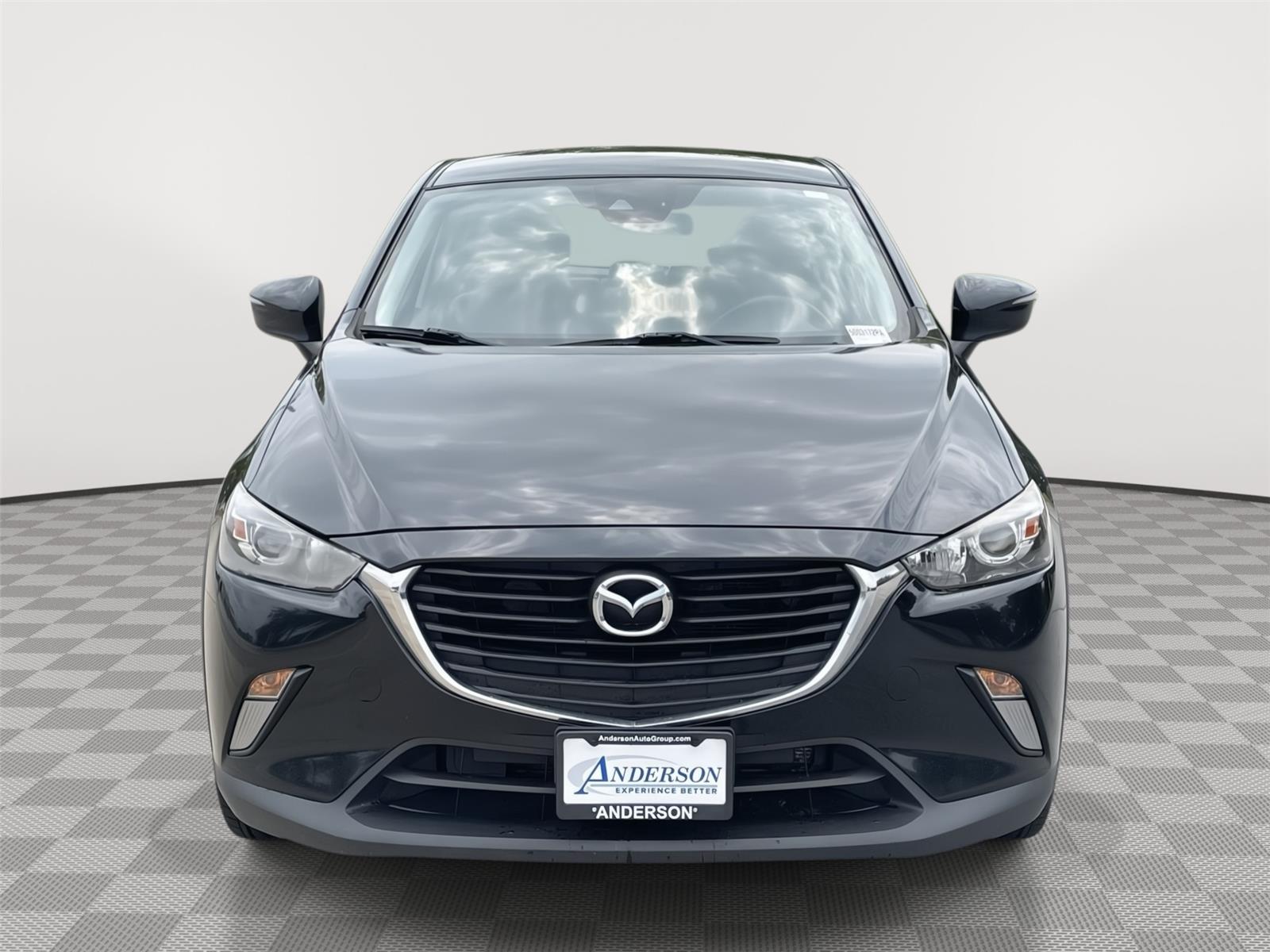 Vehicle photo 4