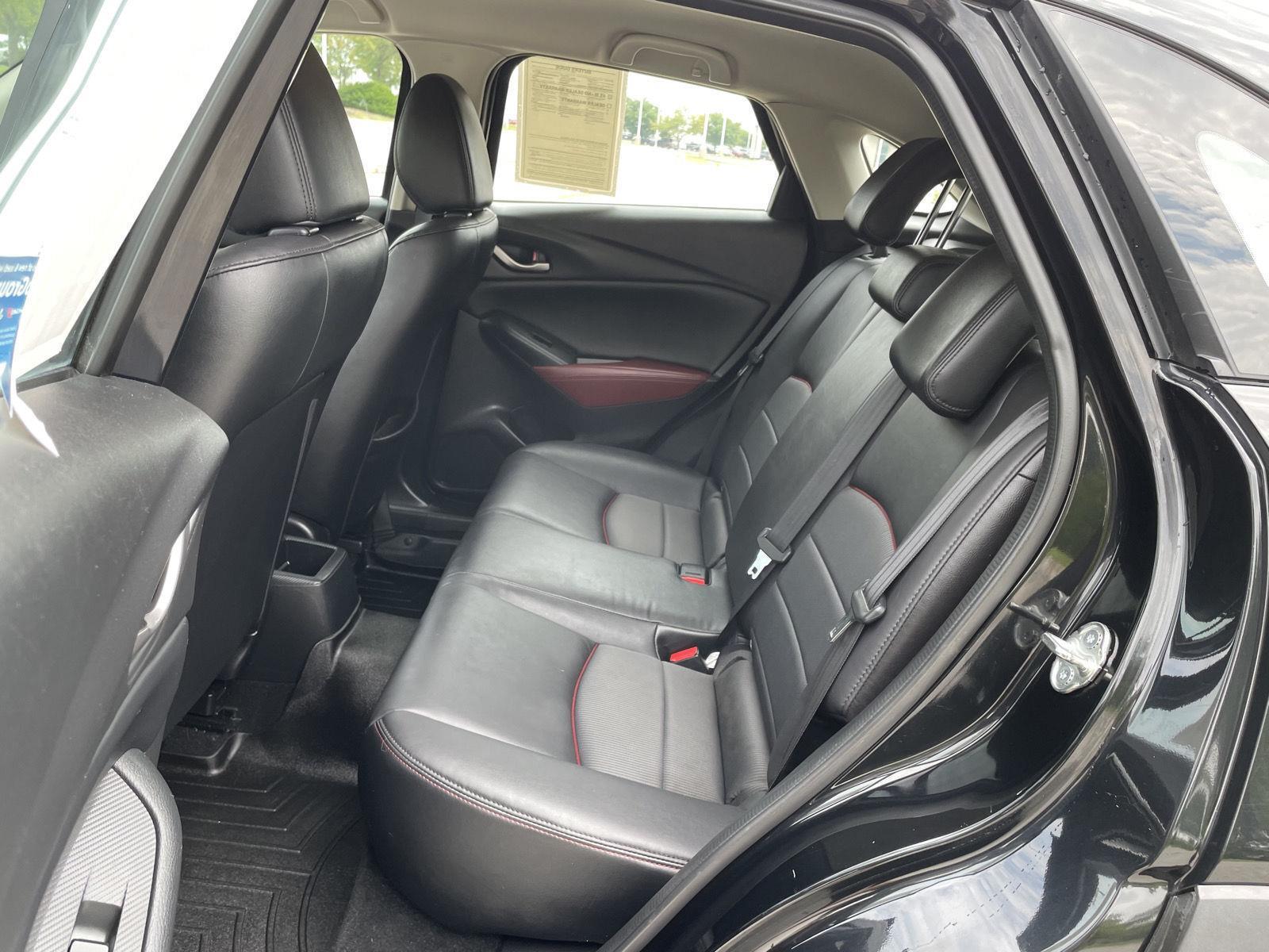 Vehicle photo 20