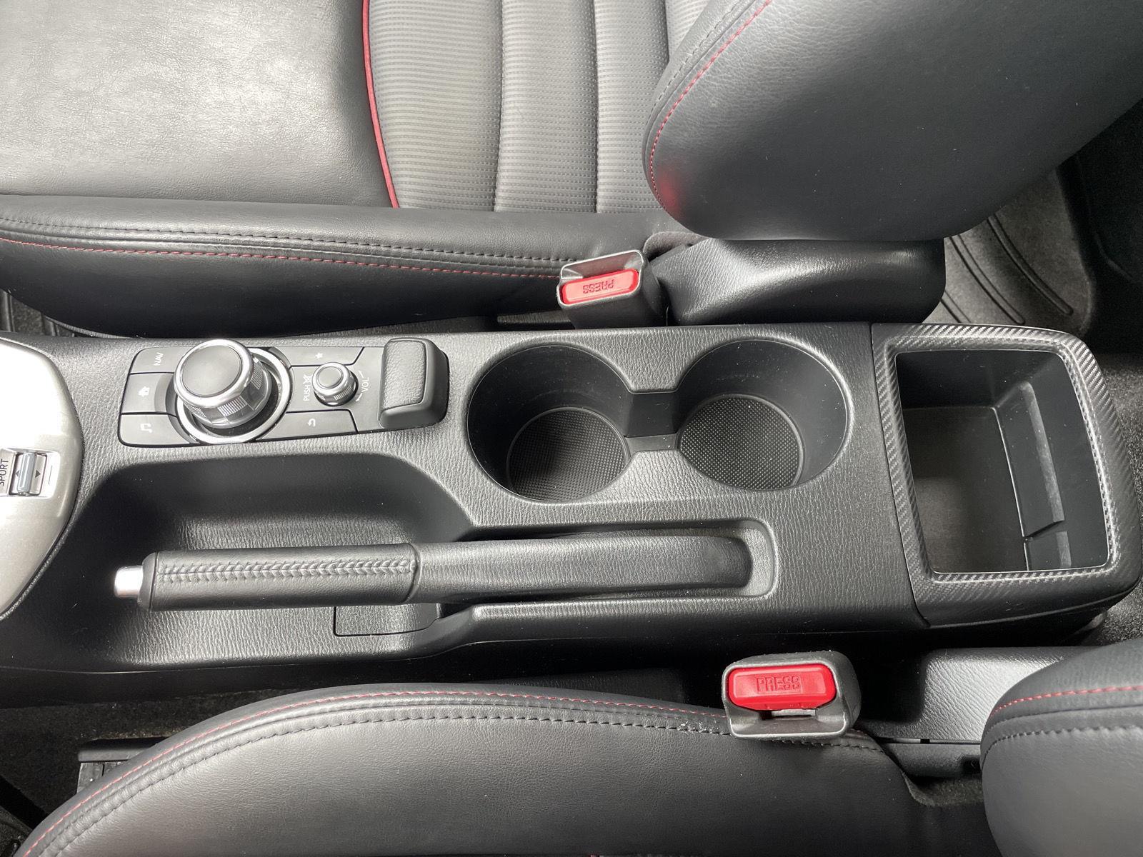 Vehicle photo 30