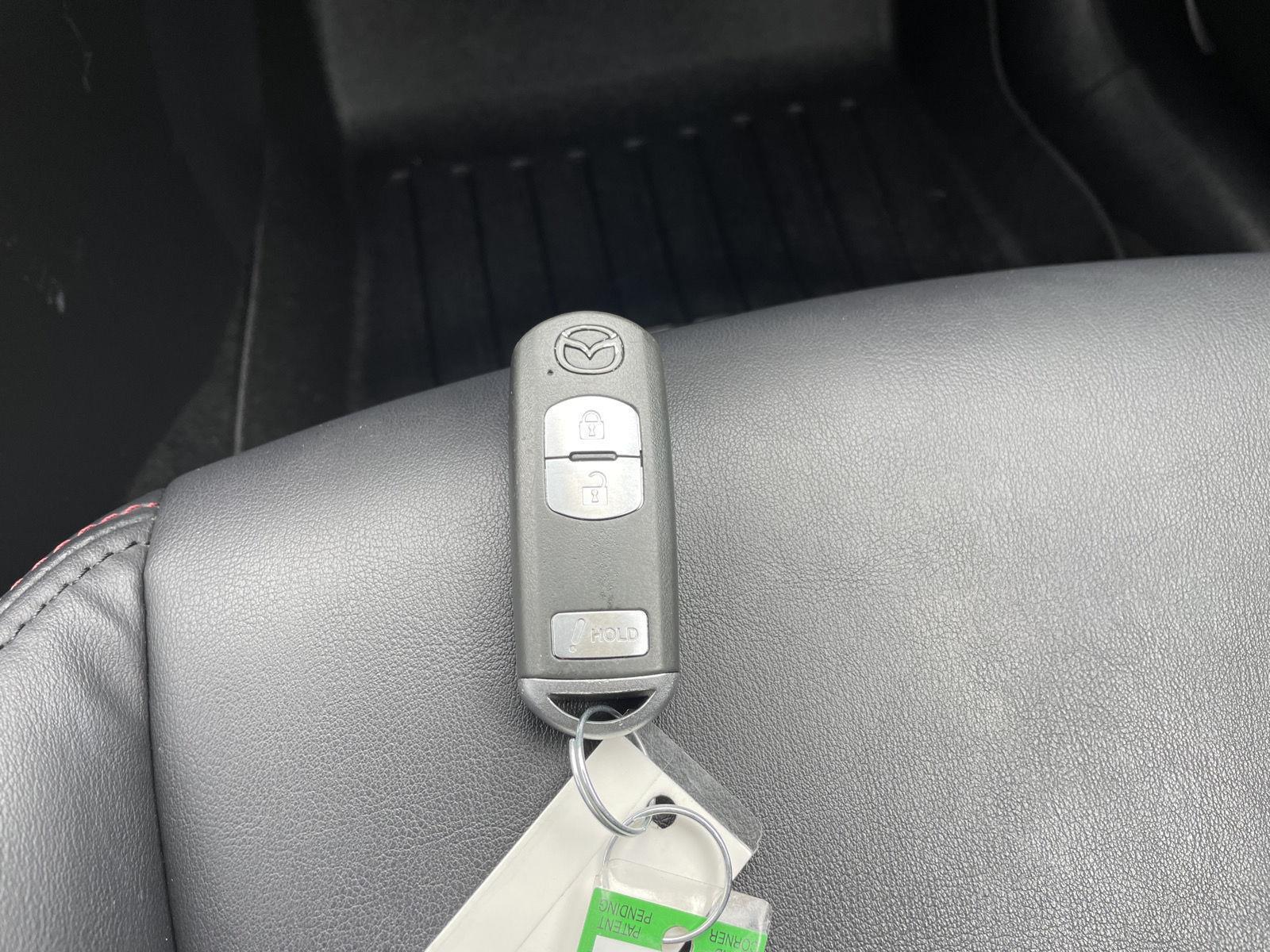 Vehicle photo 36