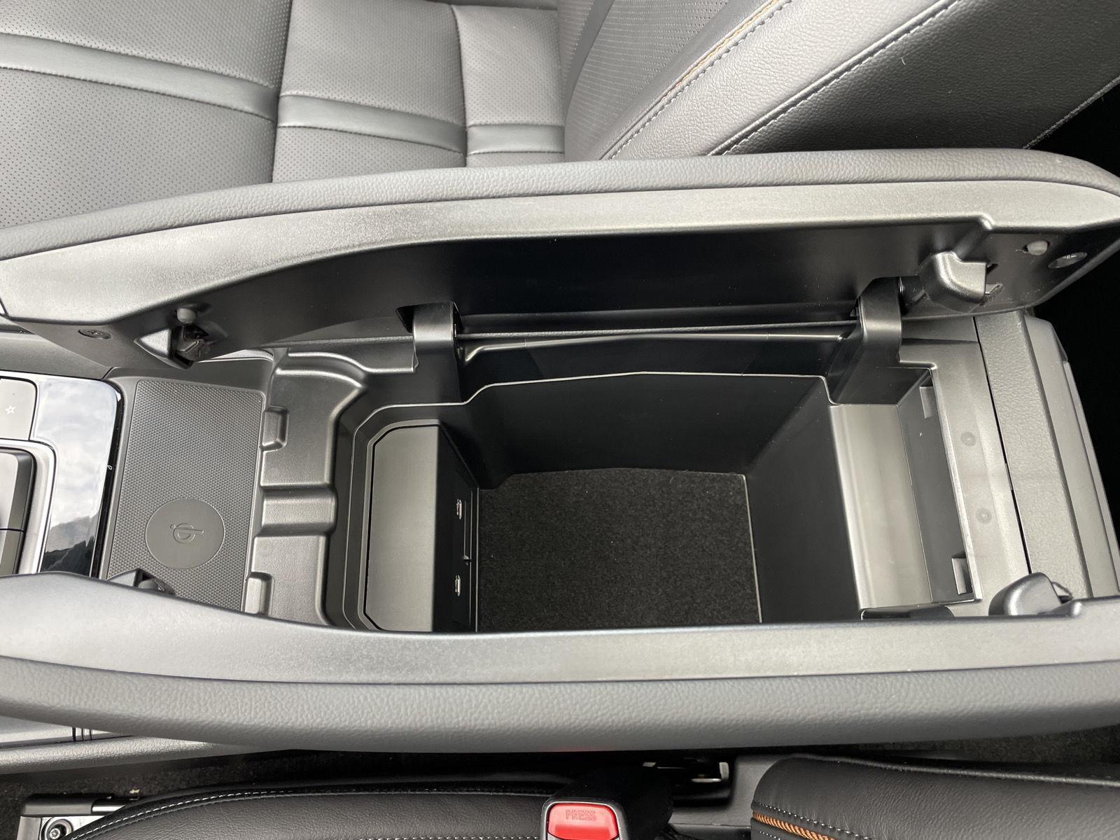 Vehicle photo 31
