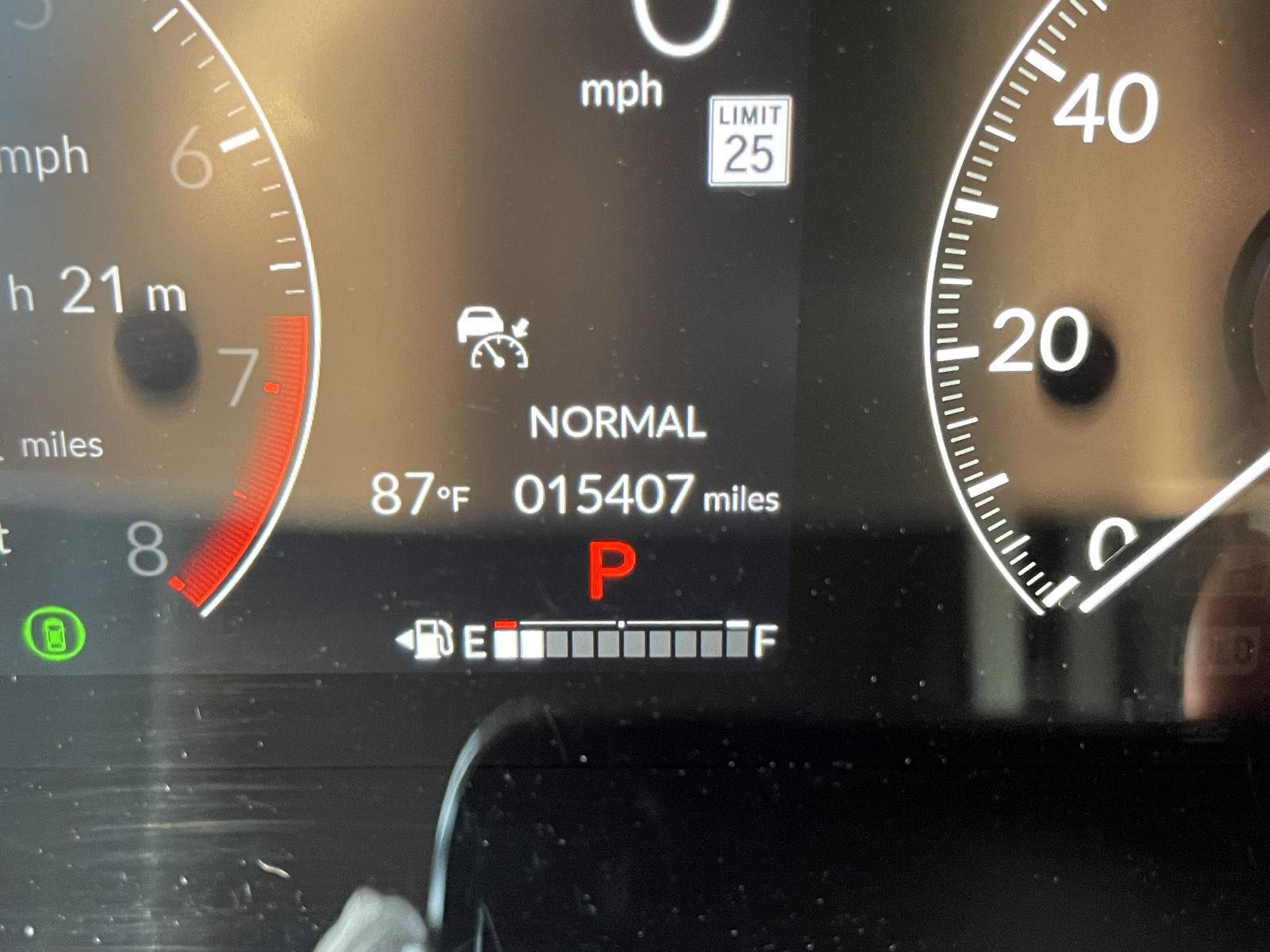 Vehicle photo 3