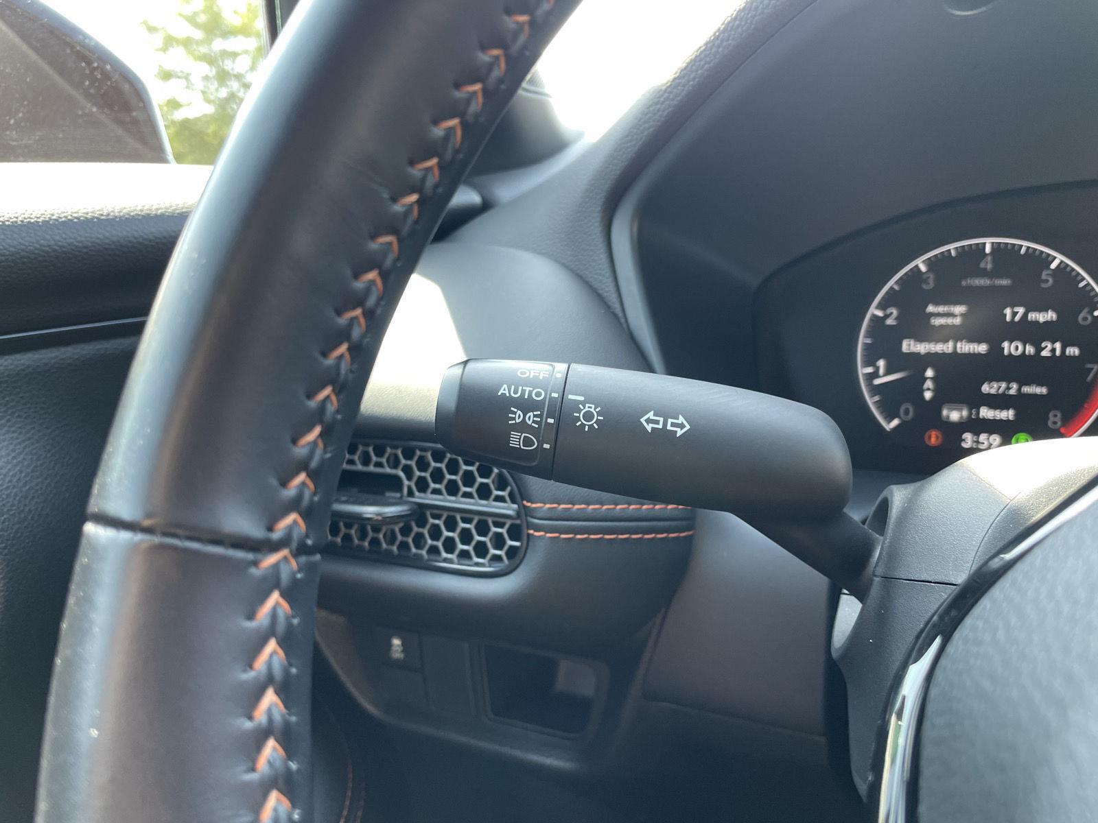 Vehicle photo 16