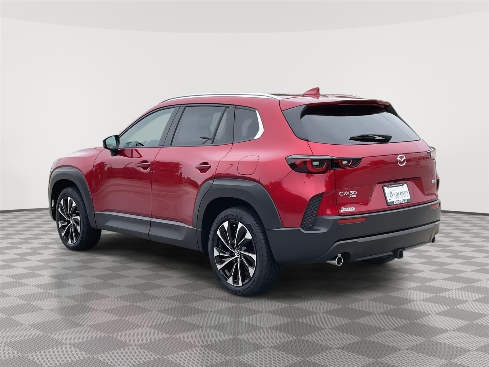 Vehicle photo 9