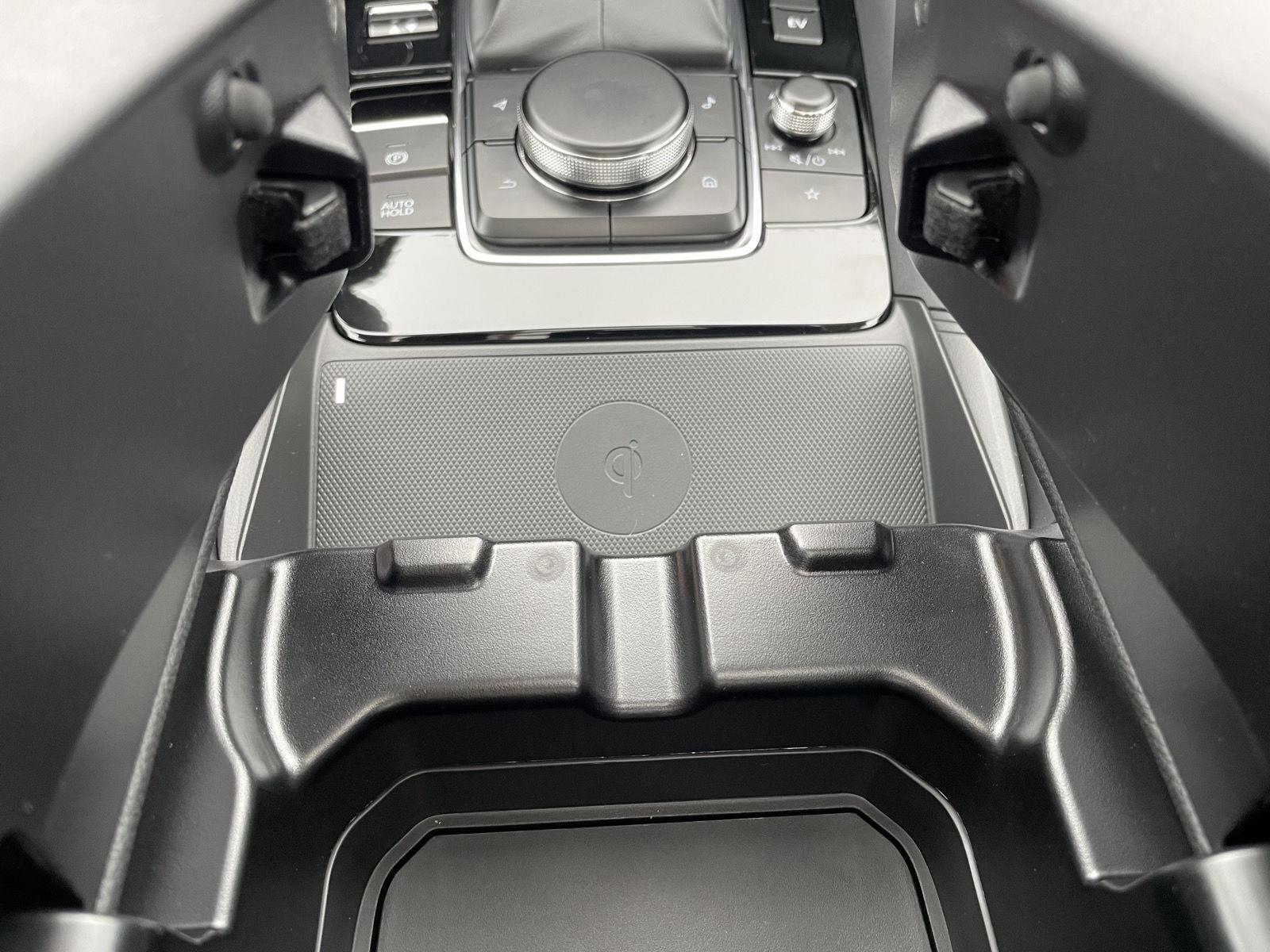 Vehicle photo 31