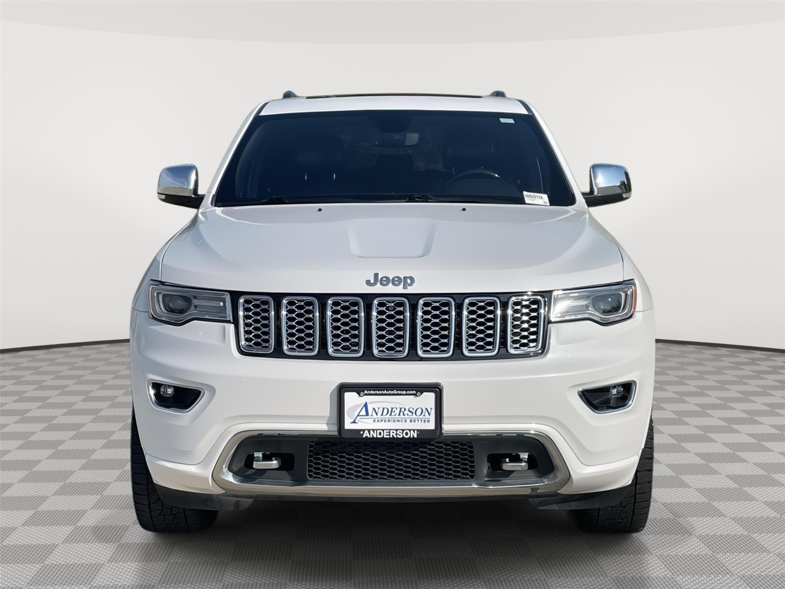 Vehicle photo 4
