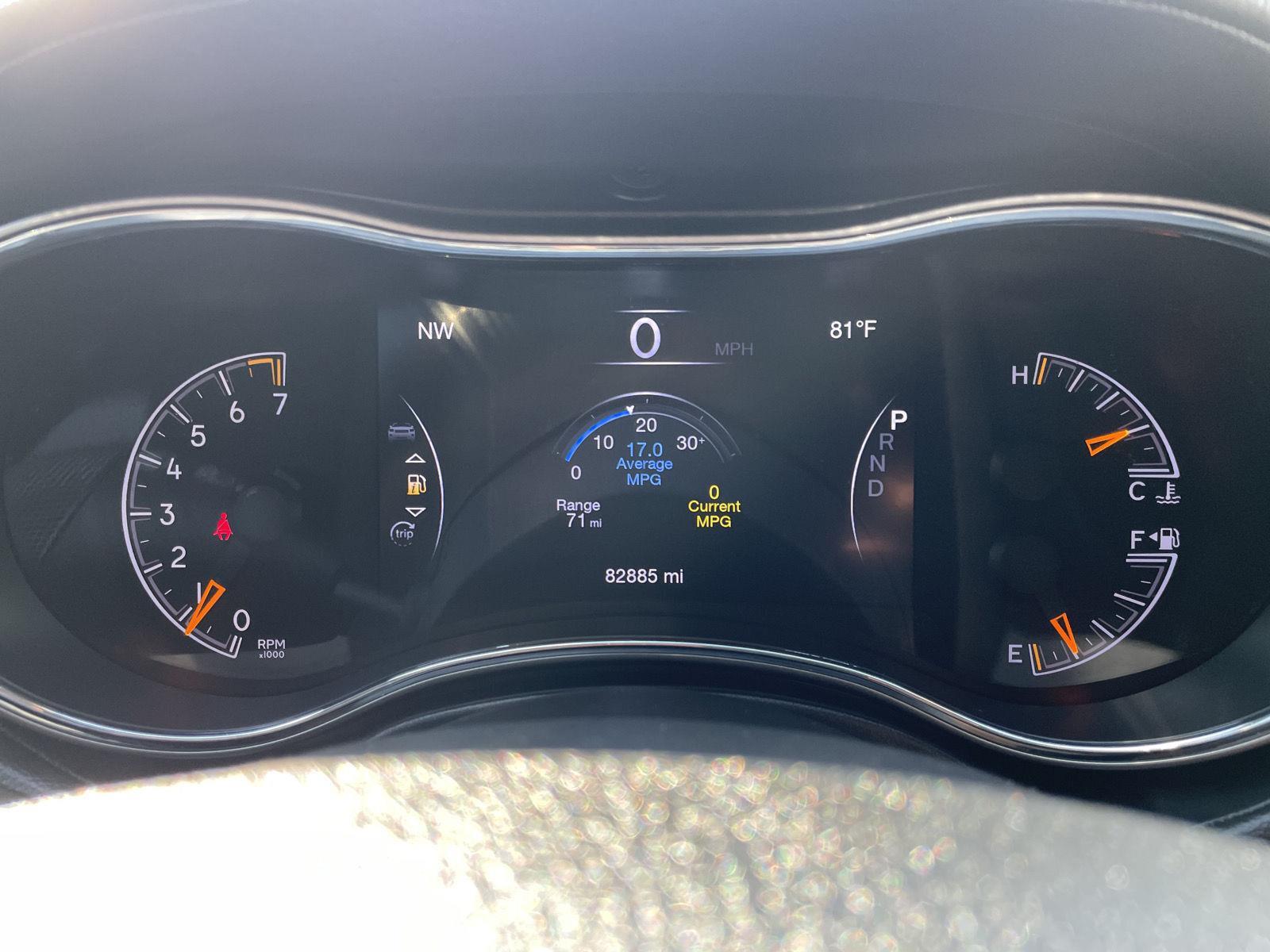 Vehicle photo 15