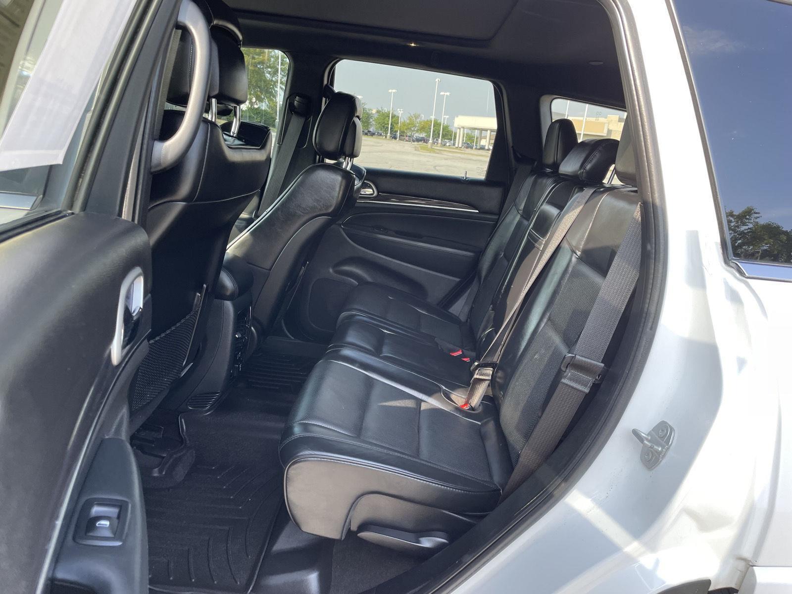 Vehicle photo 20