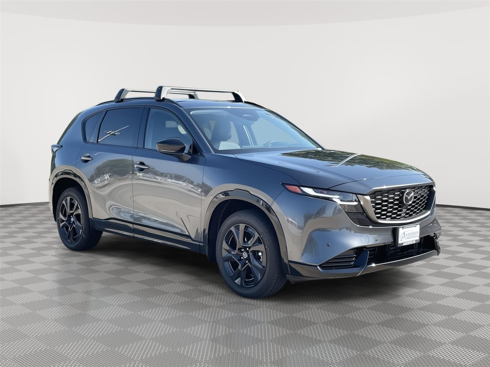 Vehicle photo 5