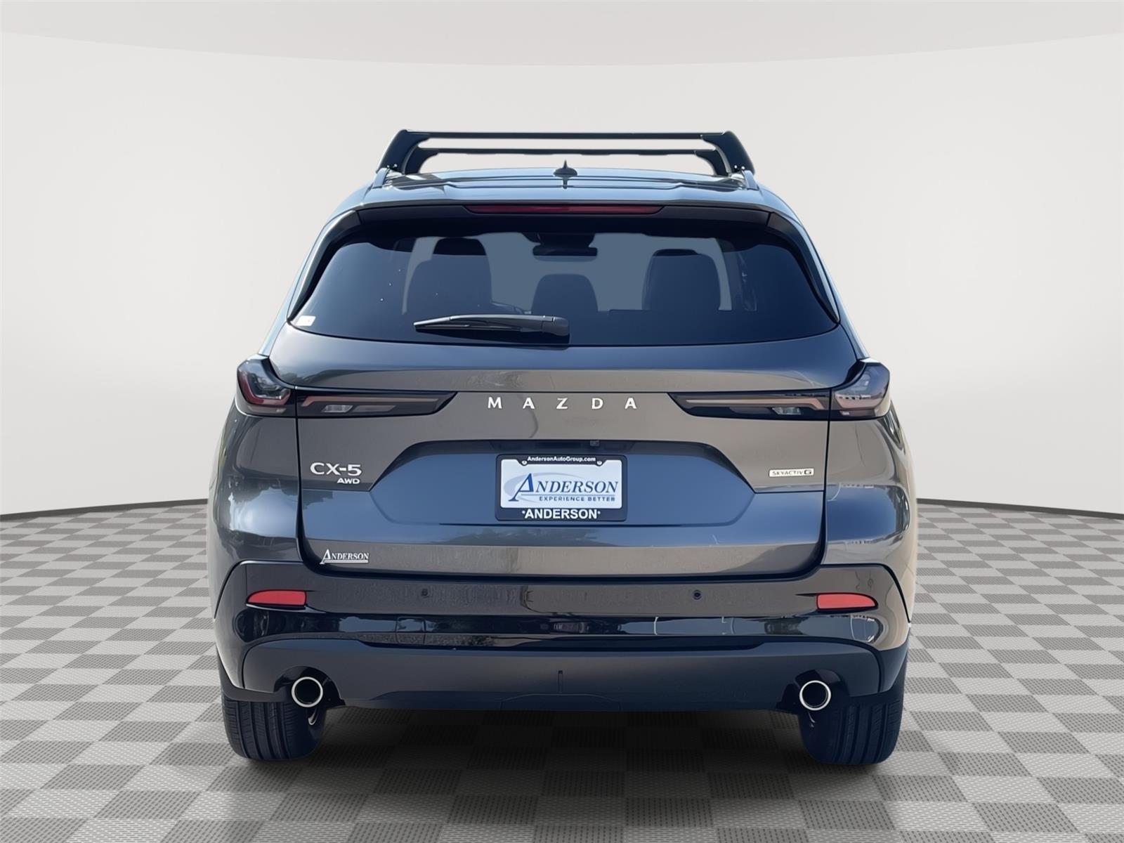 Vehicle photo 8