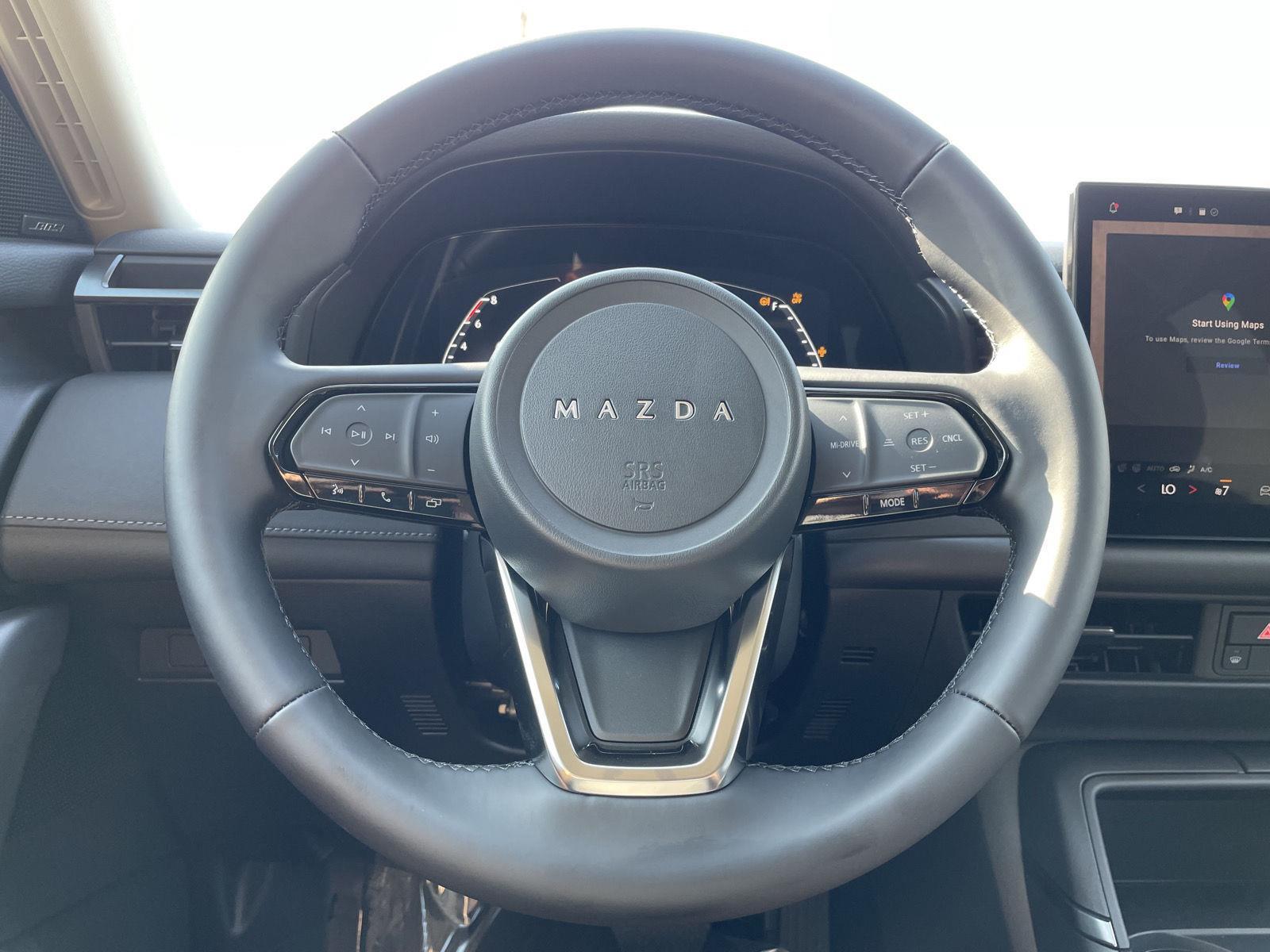Vehicle photo 11