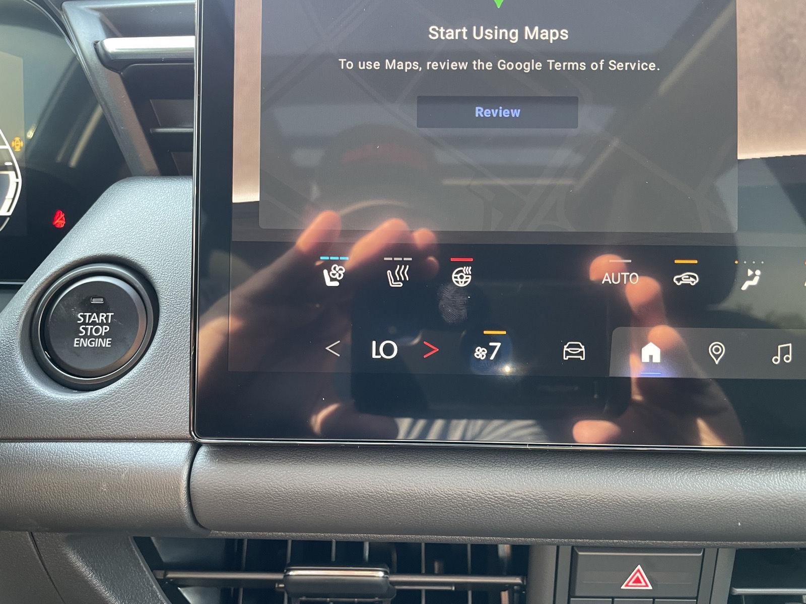 Vehicle photo 25