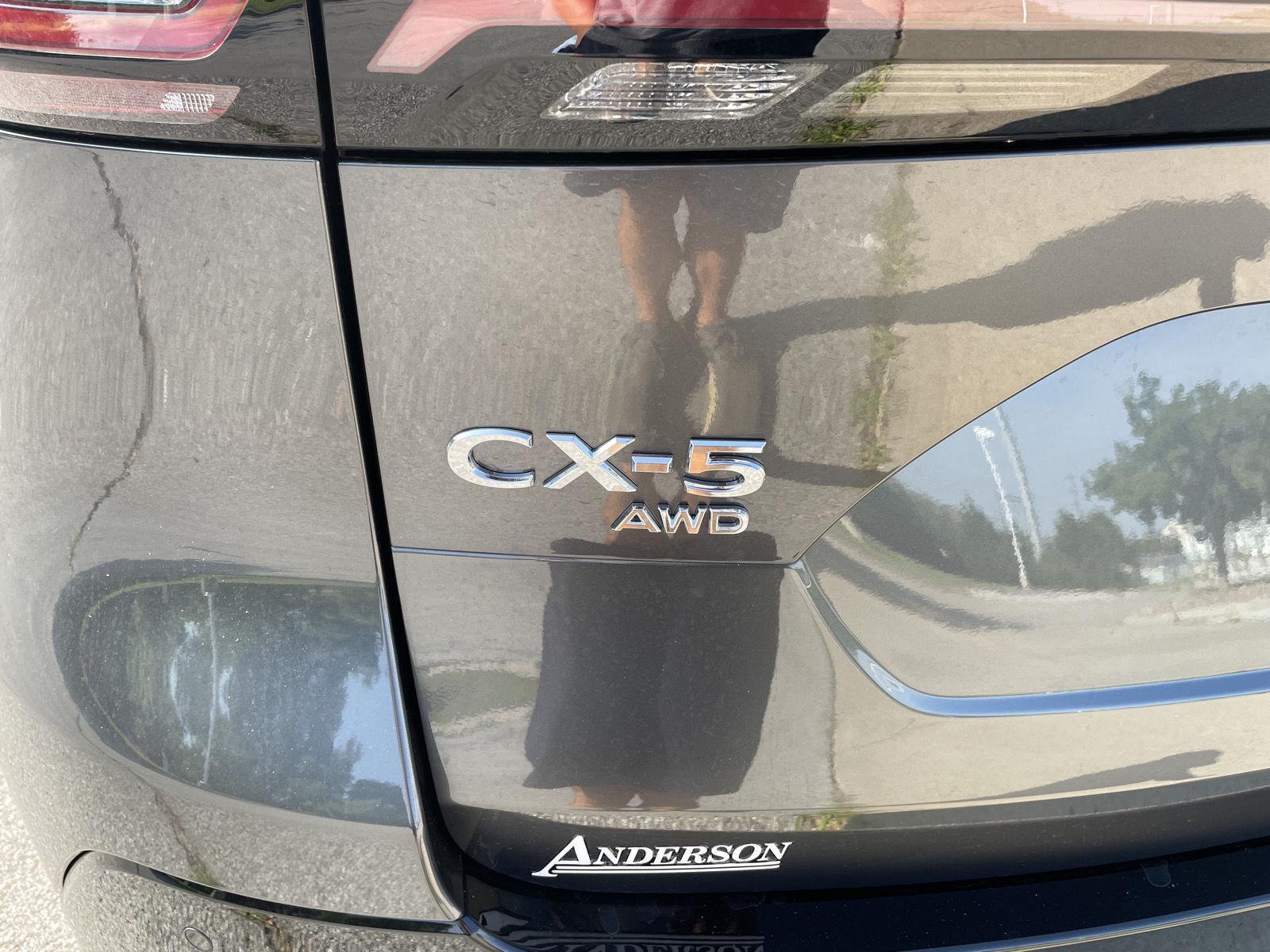 Vehicle photo 35