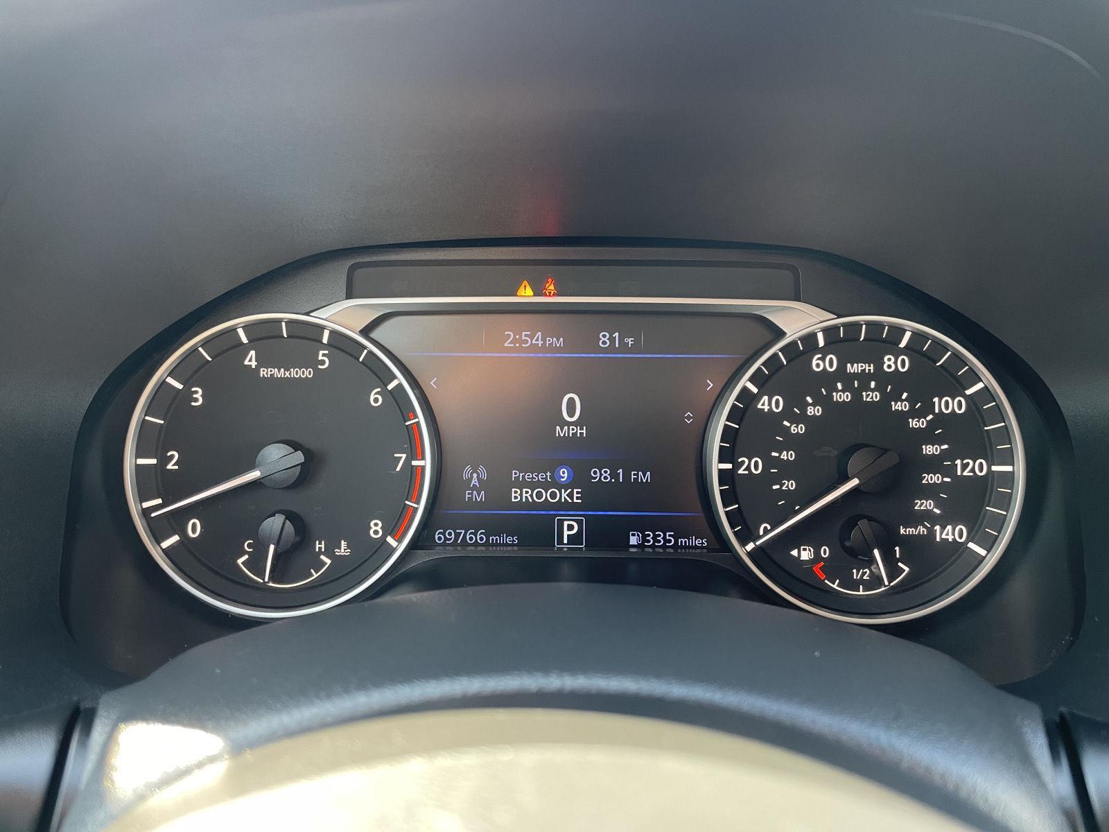 Vehicle photo 15