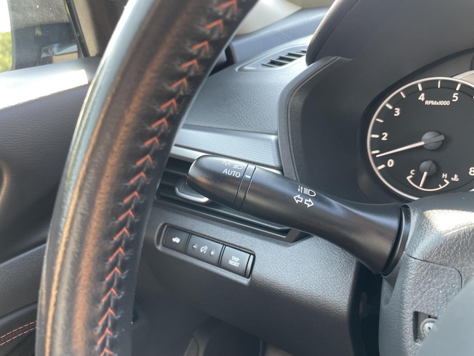 Vehicle photo 16