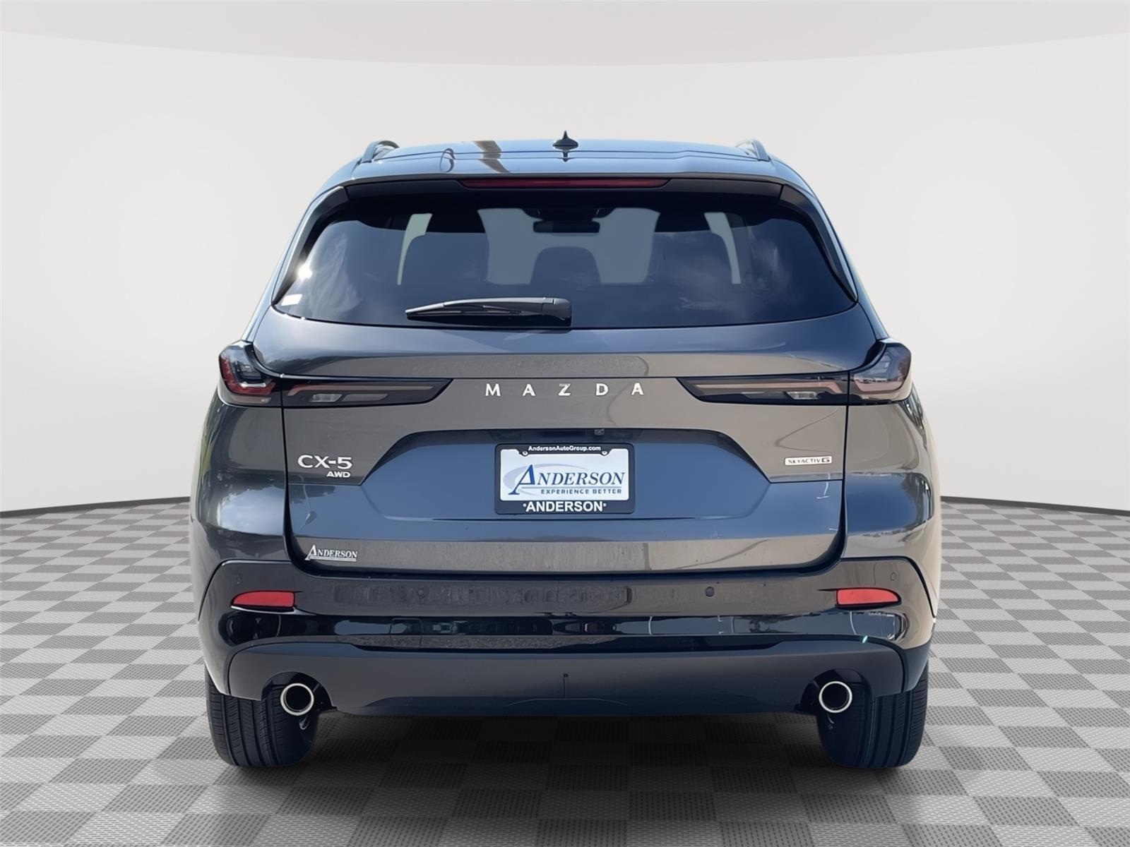 Vehicle photo 8