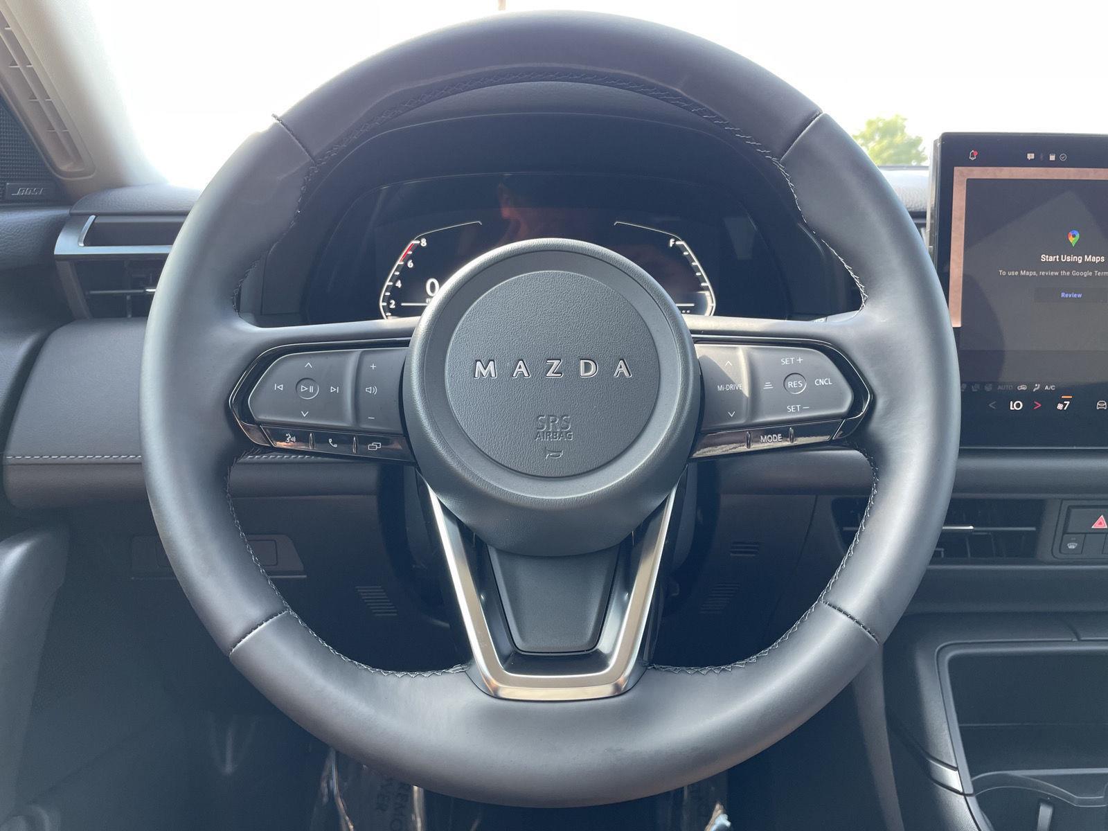 Vehicle photo 11