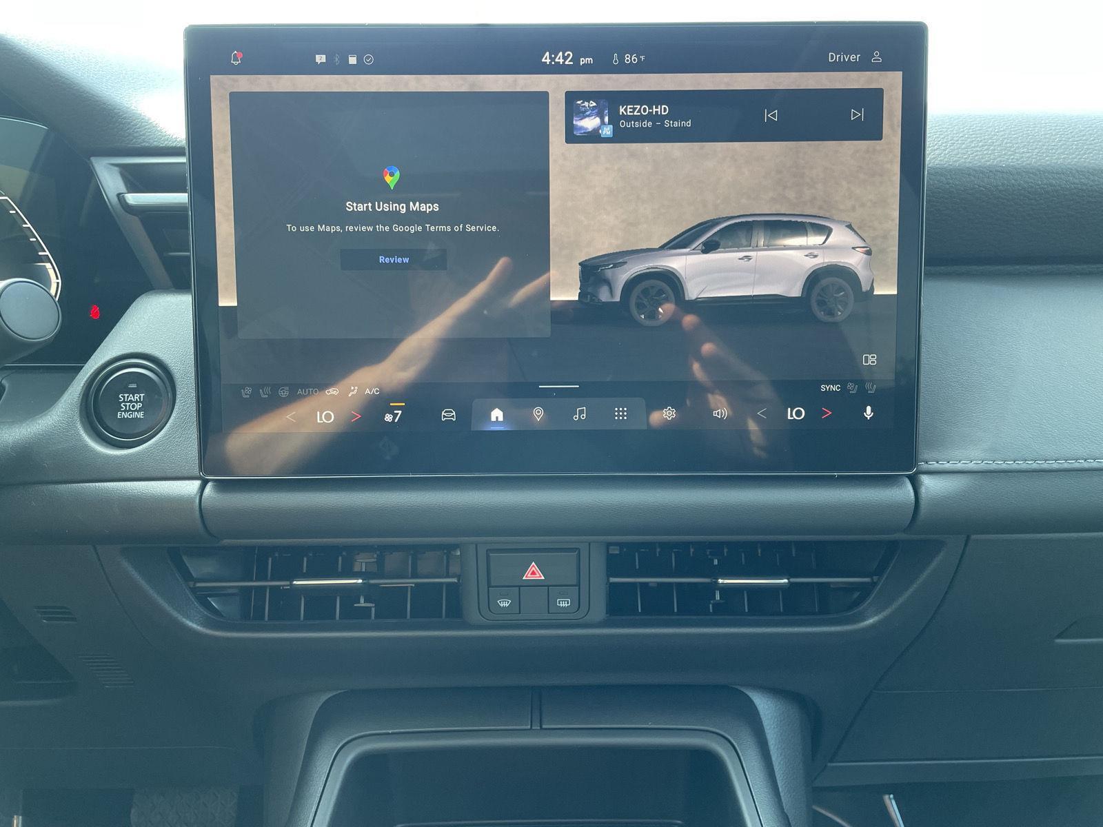 Vehicle photo 23