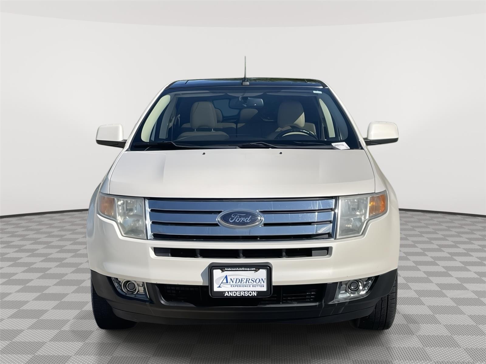 Vehicle photo 4