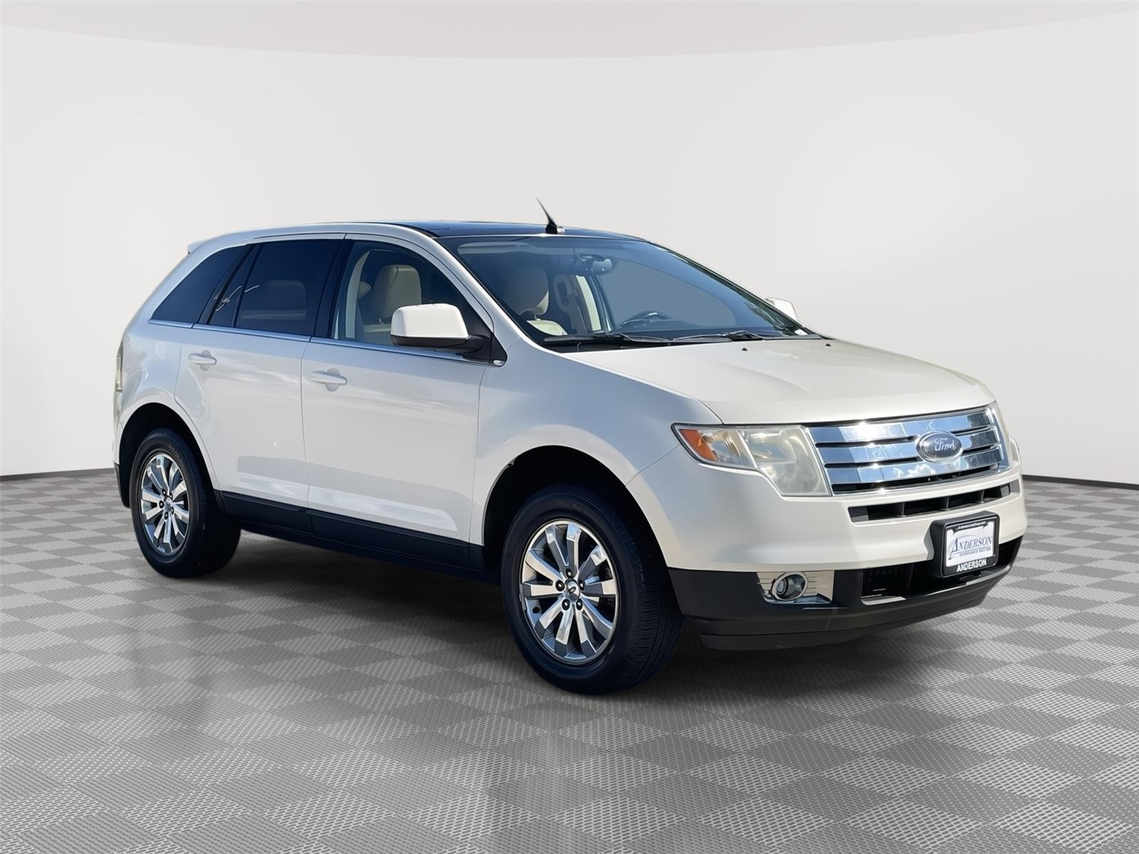 Vehicle photo 5