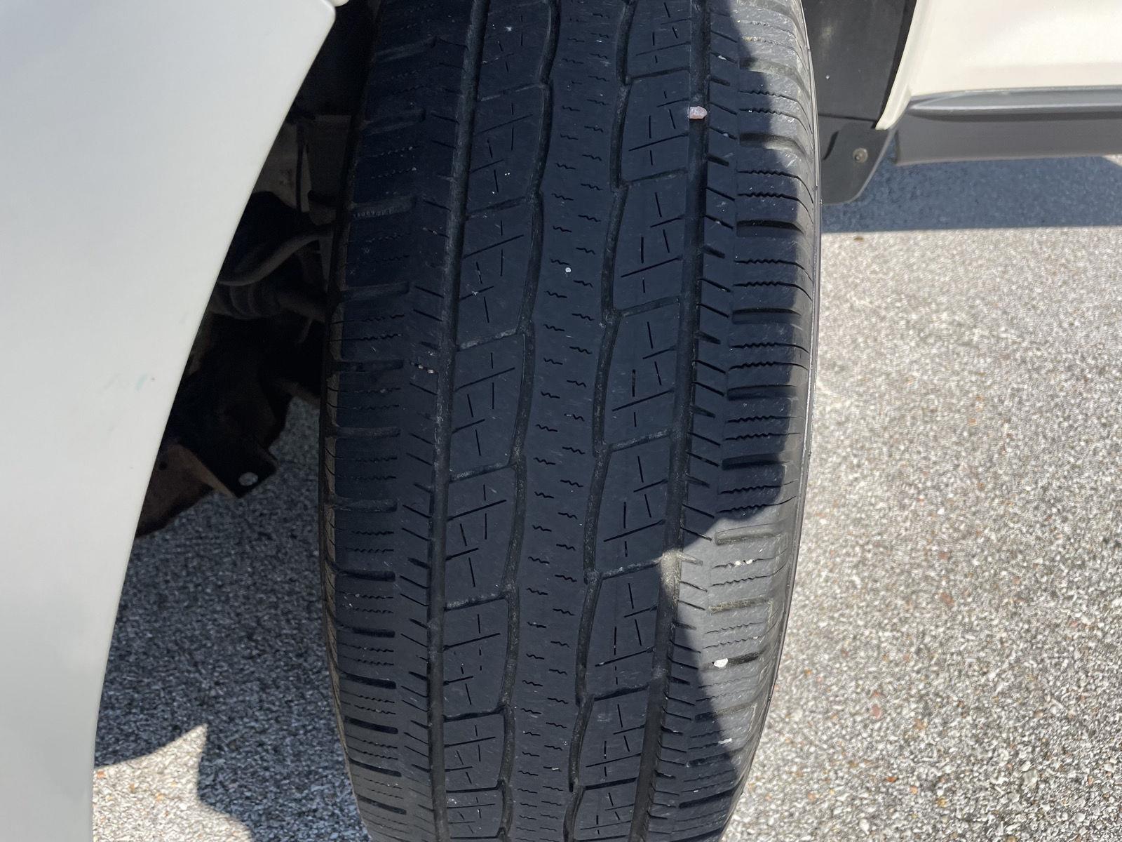 Vehicle photo 11