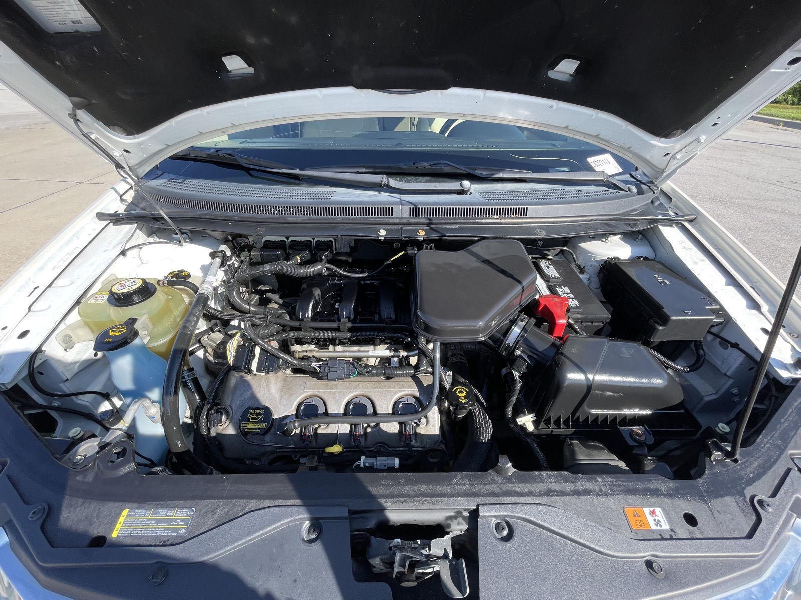 Vehicle photo 32