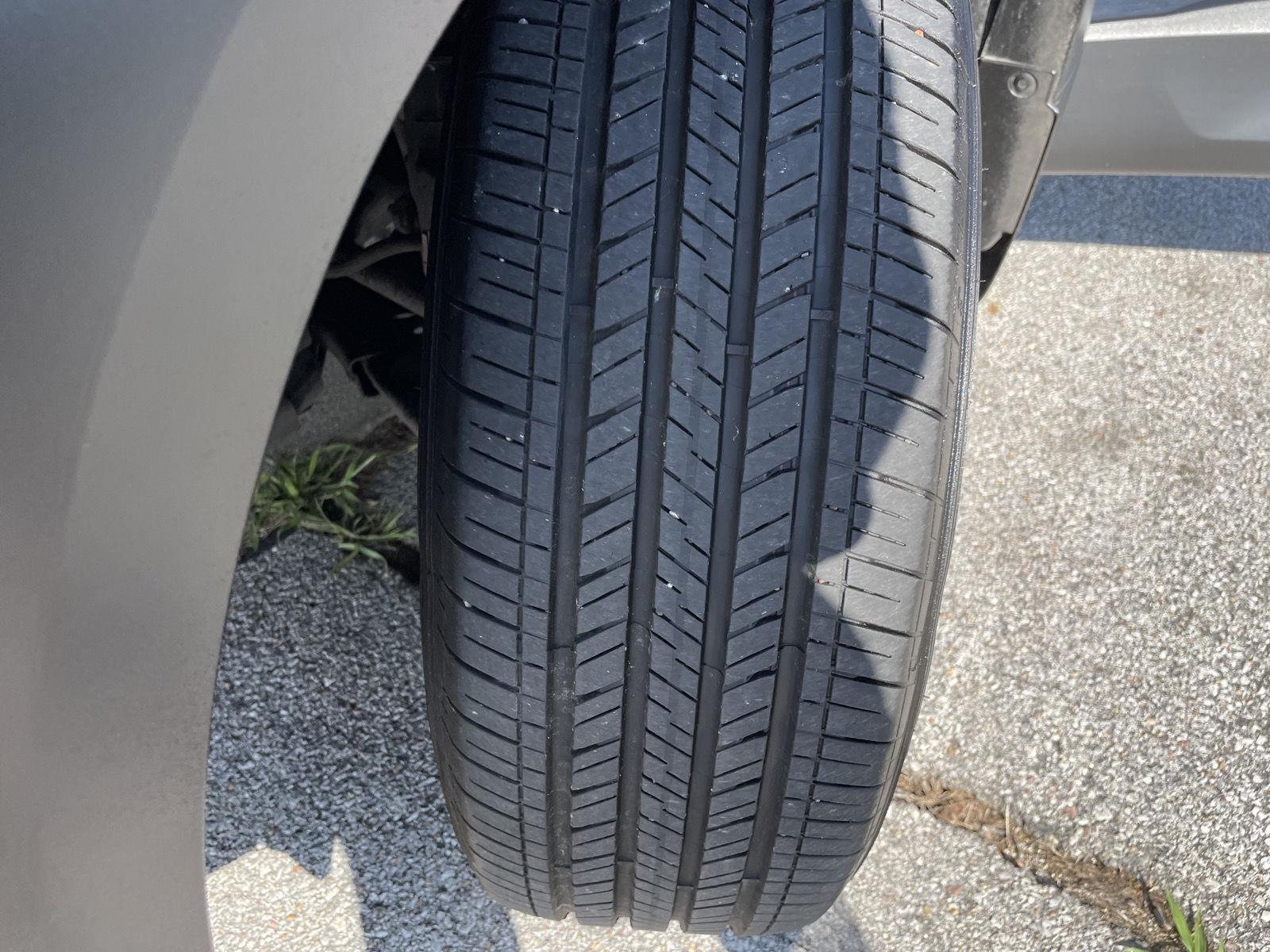 Vehicle photo 11