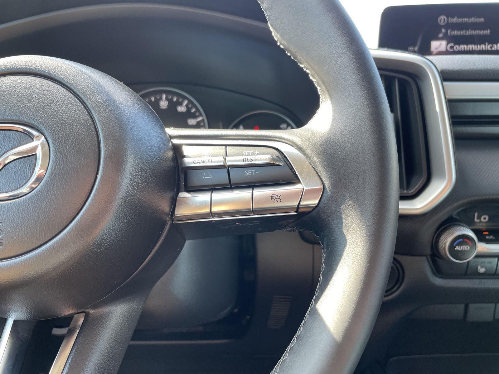 Vehicle photo 14