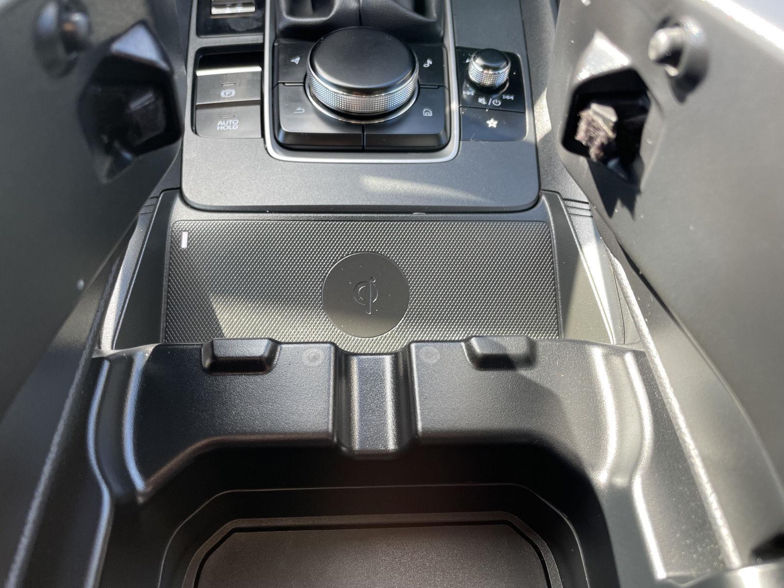 Vehicle photo 29