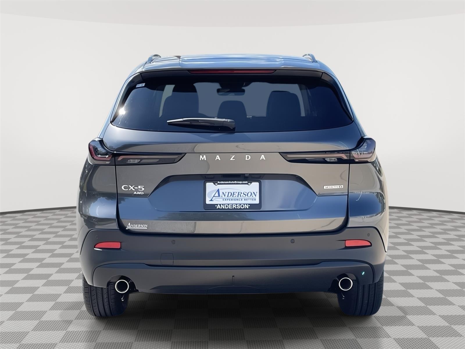 Vehicle photo 8