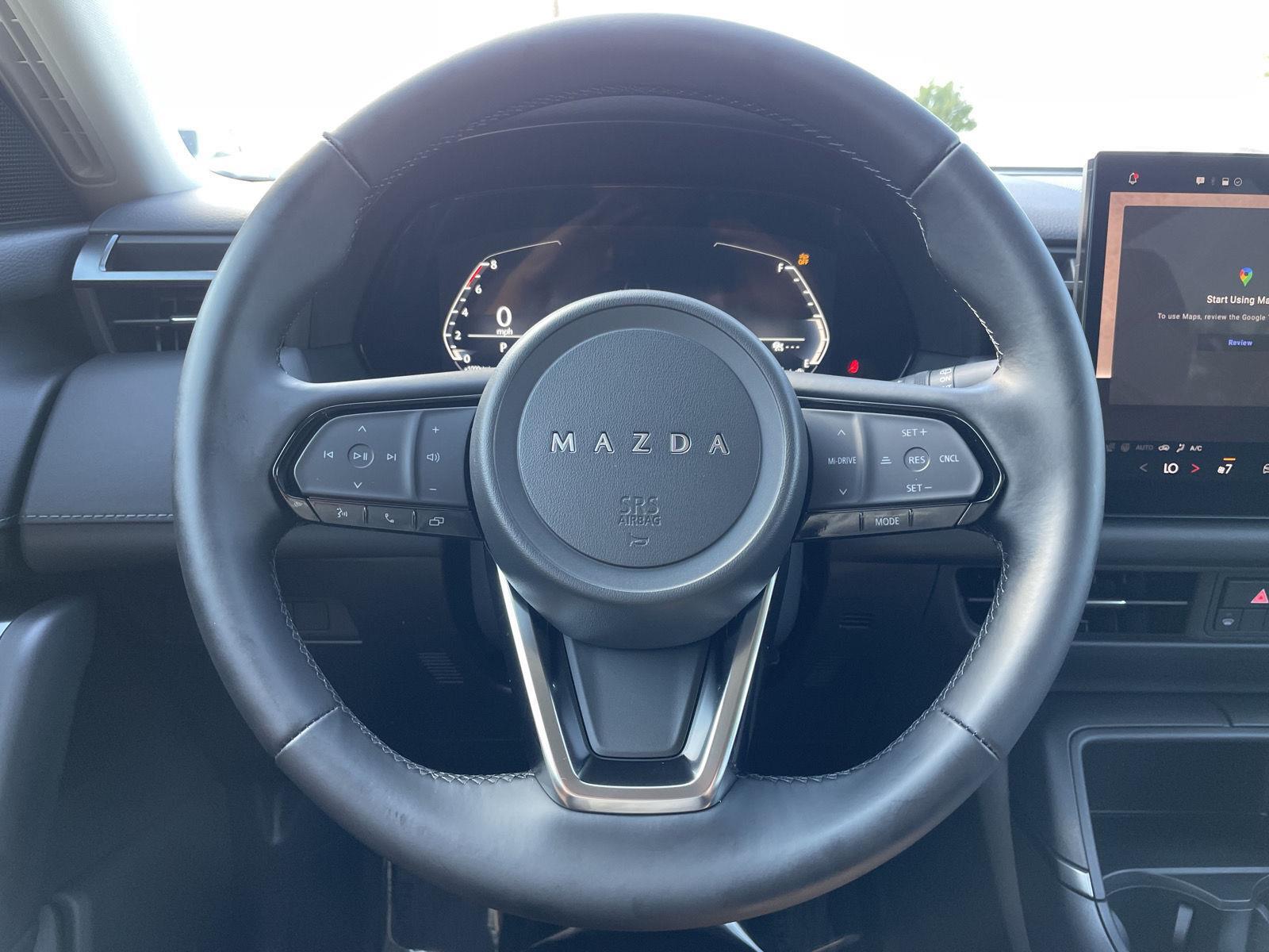 Vehicle photo 11