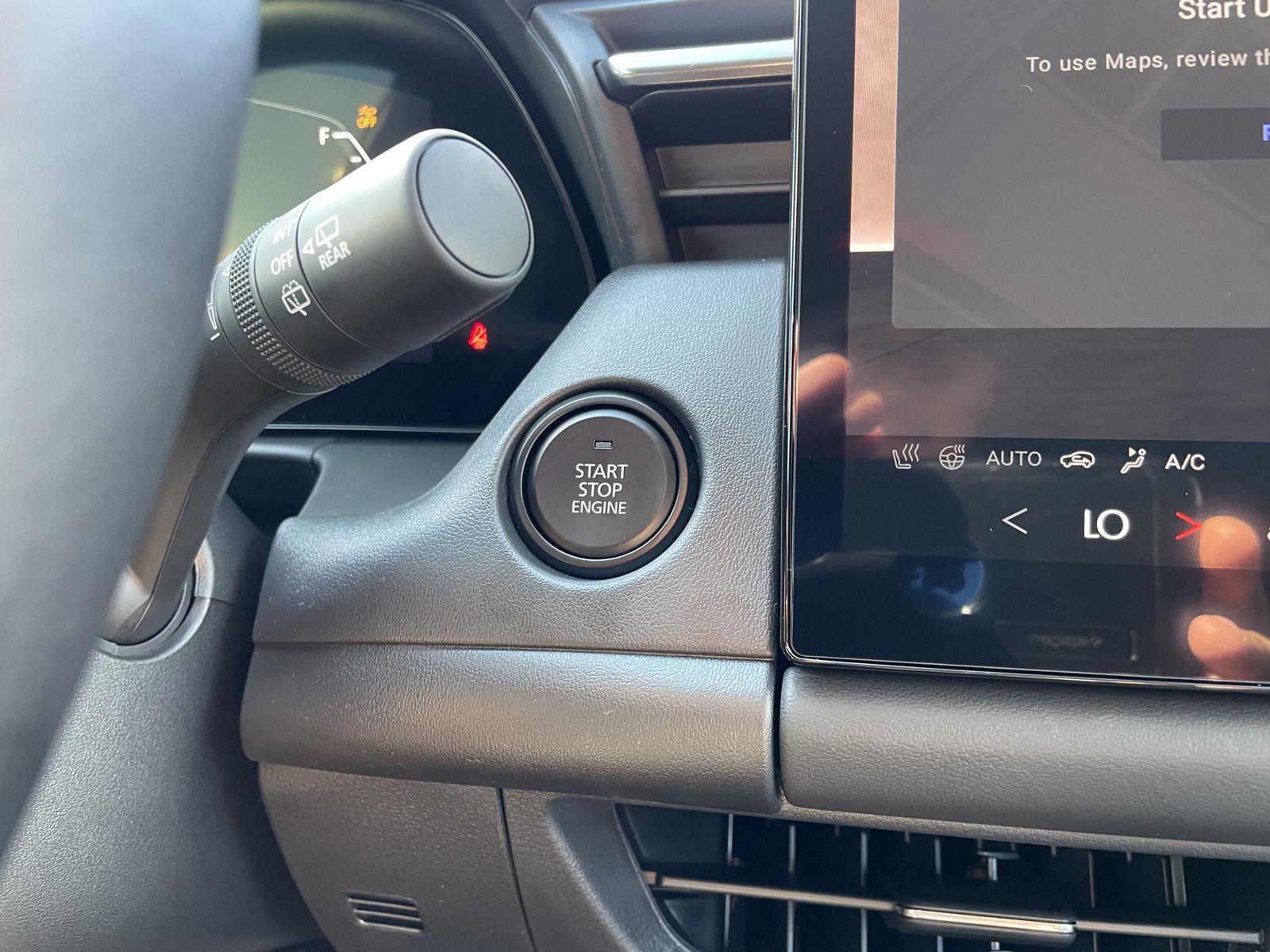 Vehicle photo 23