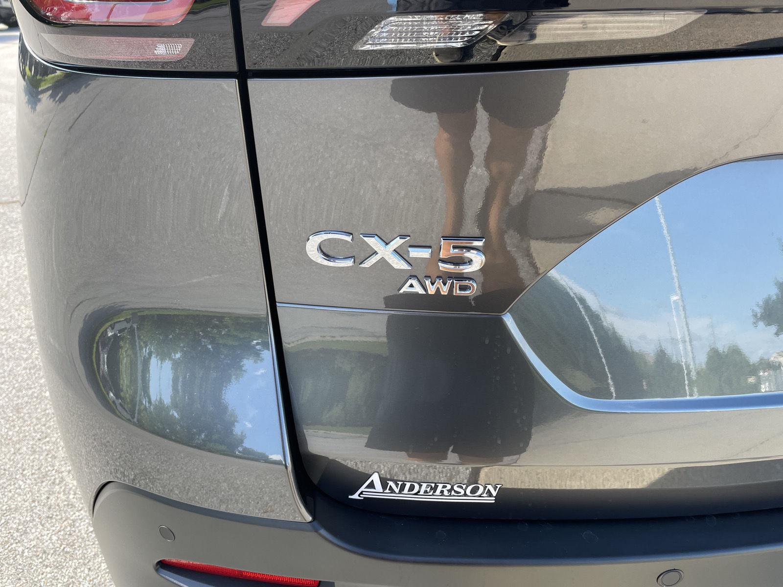 Vehicle photo 34