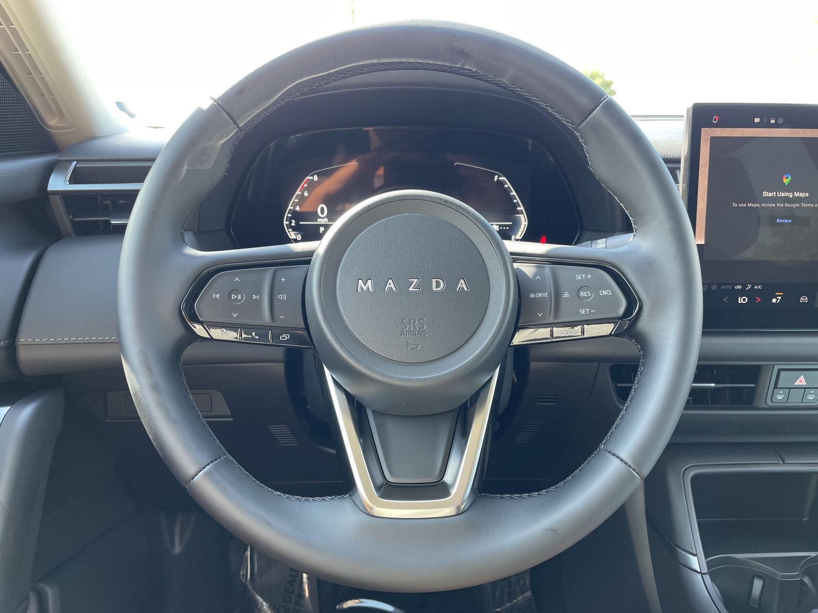 Vehicle photo 11